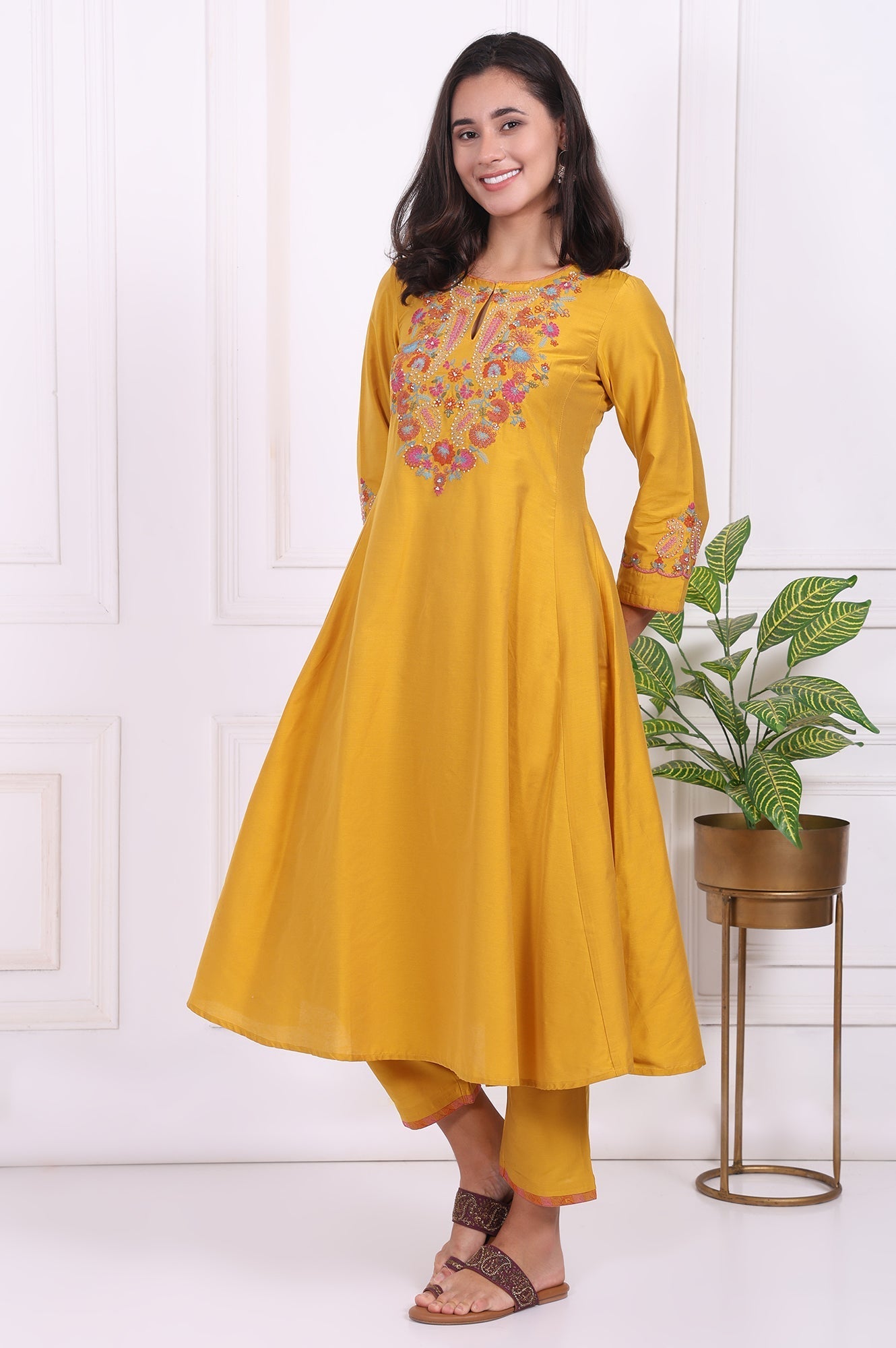 https://cdn.shopify.com/s/files/1/0722/3148/5636/files/WS12904-224477_4_8fb3c856-2e33-4fa4-9f80-11e200133f98.jpg?v=1772278228