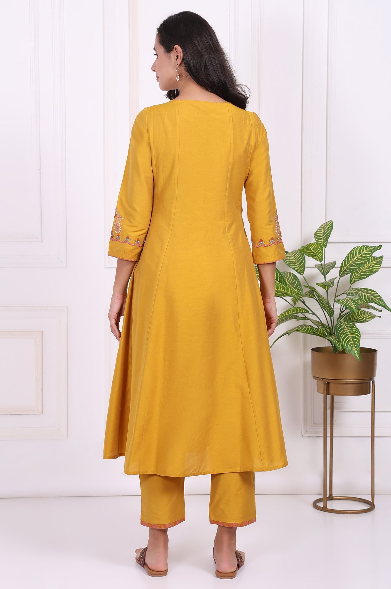 https://cdn.shopify.com/s/files/1/0722/3148/5636/files/WS12904-224477_5_06fd9889-0795-4c65-b9a2-63dbf8e2c209.jpg?v=1772278228