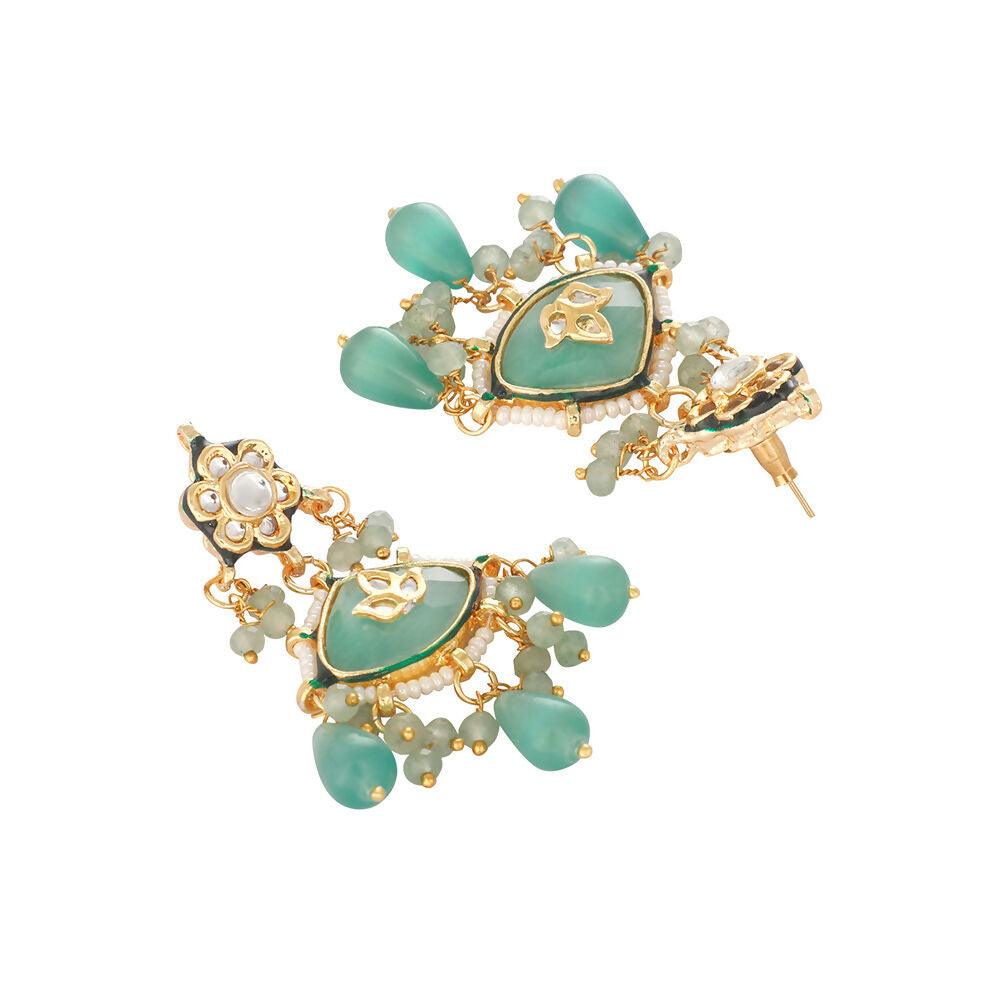 Nuyug 22K Gold Plated Lush Green Maang Tikka & Earrings Set