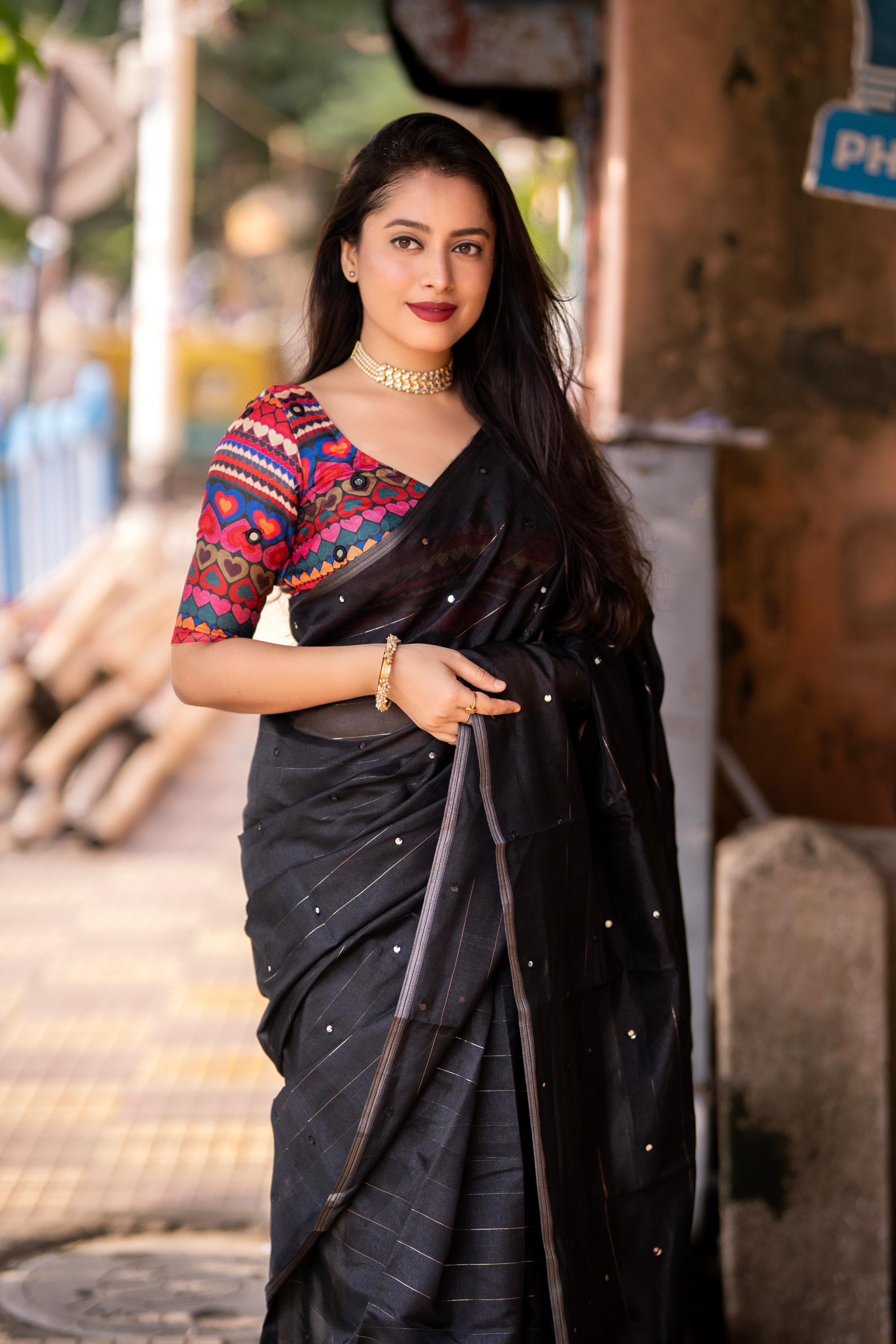 Black Pure Linen Ethnic Motifs Saree with Unstitched Blouse - Hiral Fashion - Distacart