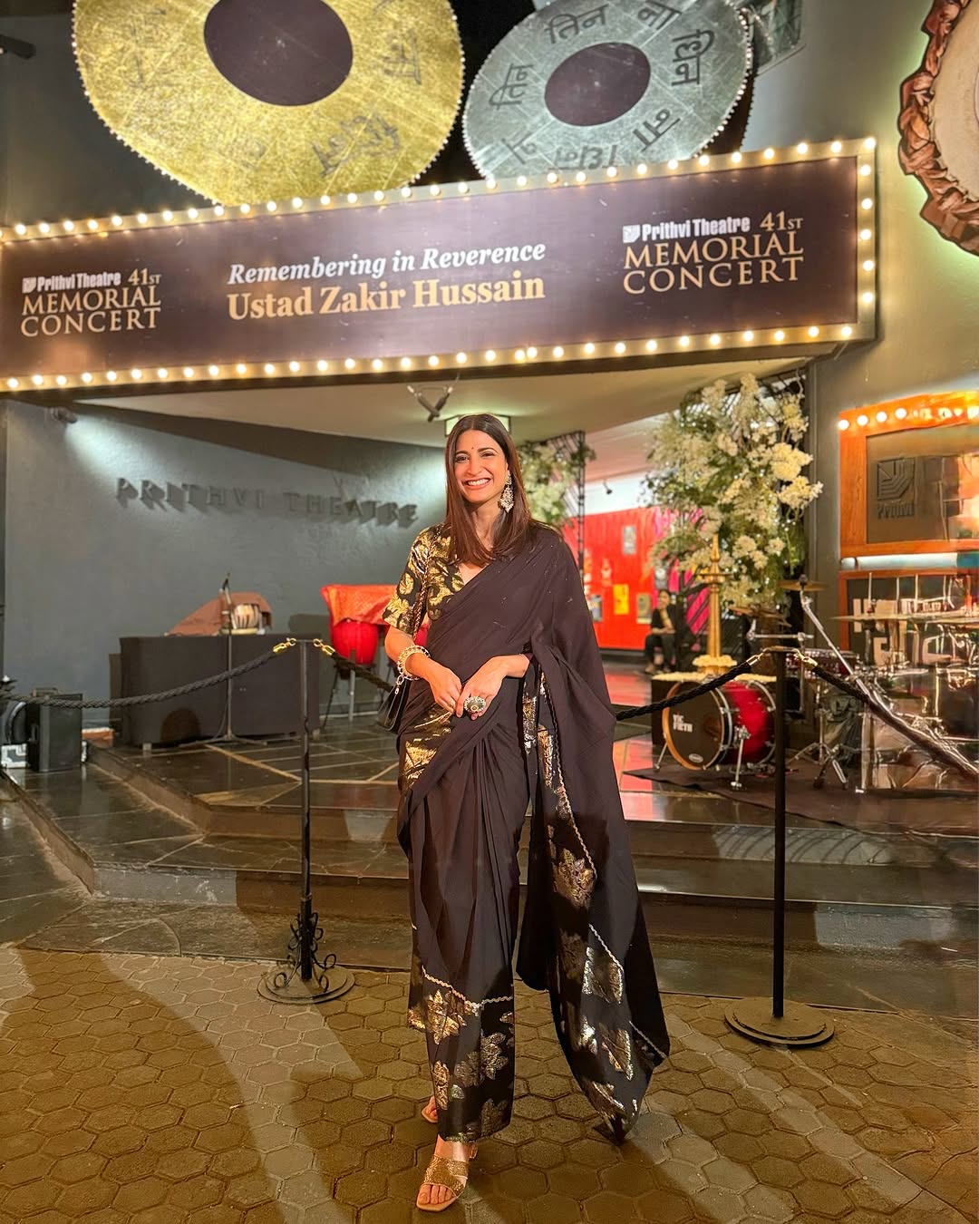 trueBrowns Black Metallic Ready To Wear Saree - Distacart