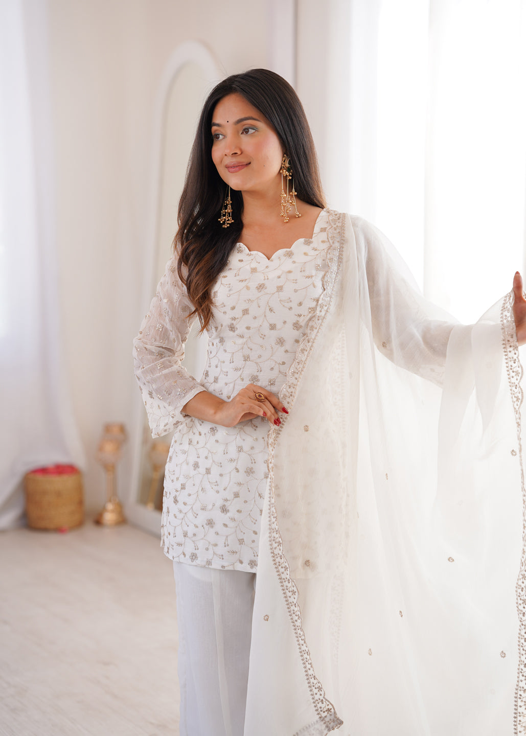 Evanik Off White Crunchy Silk Embroidery Sequins And Zari Work Kurta Pants With Dupatta - Dista
