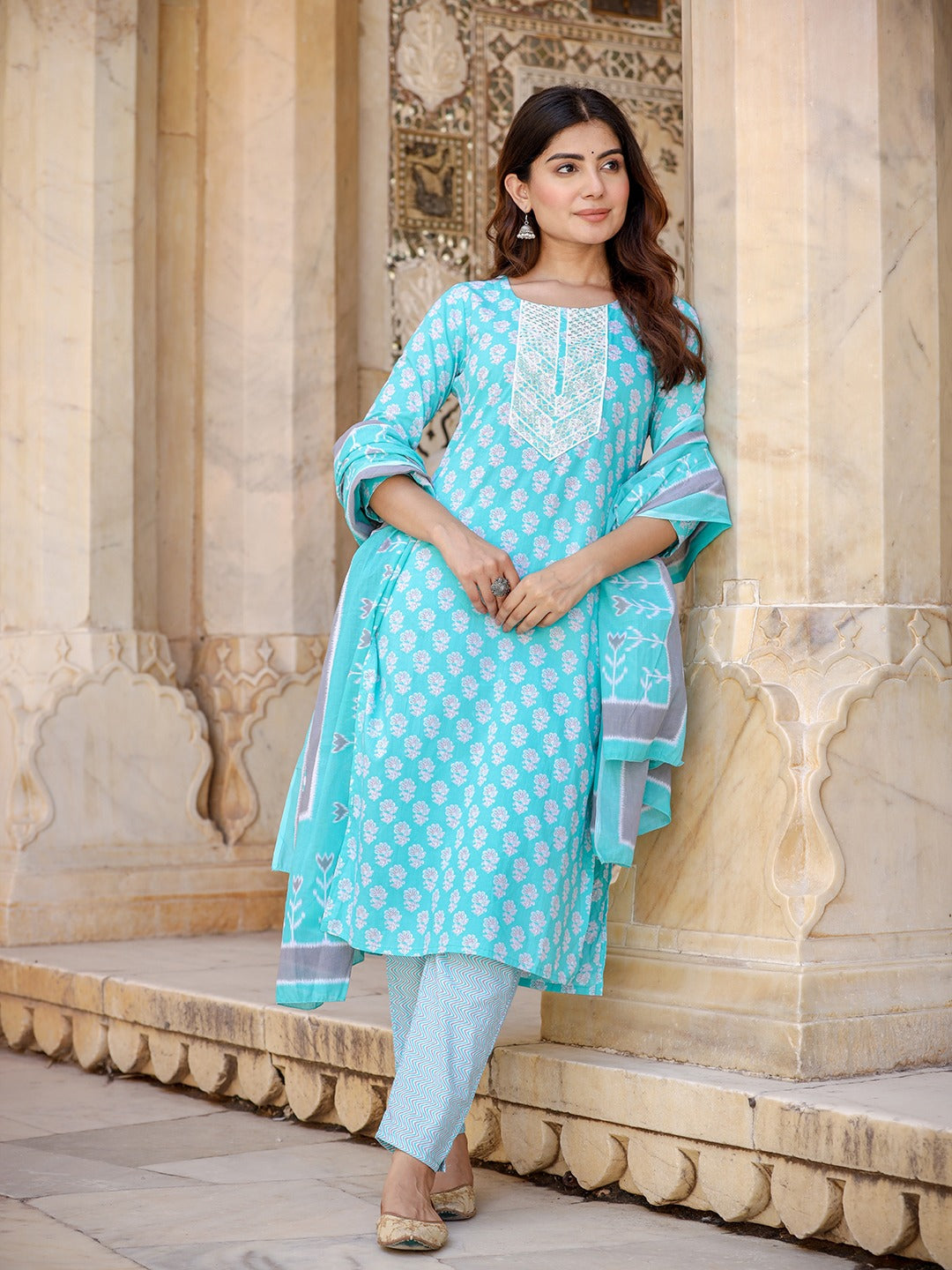 Yufta Women Floral Embroidered Regular Thread Work Kurta with Trousers & Dupatta - Distacart