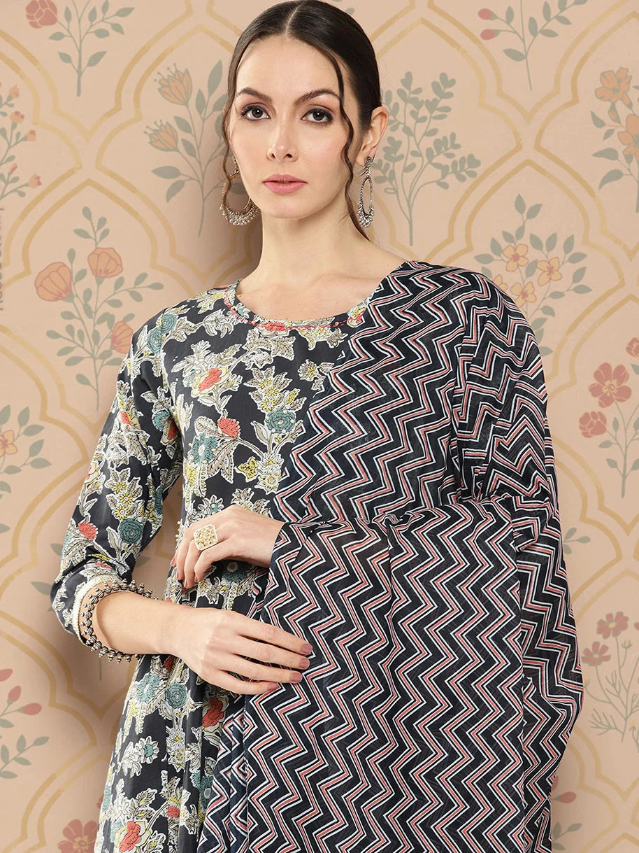 Yufta Women Floral Printed Regular Pure Cotton Kurta with Trousers & With Dupatta