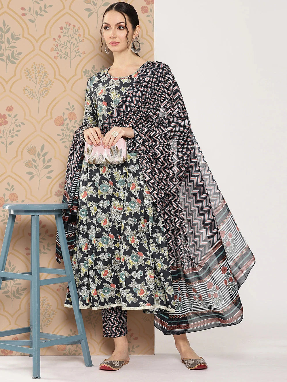 Yufta Women Floral Printed Regular Pure Cotton Kurta with Trousers & With Dupatta - Distacart