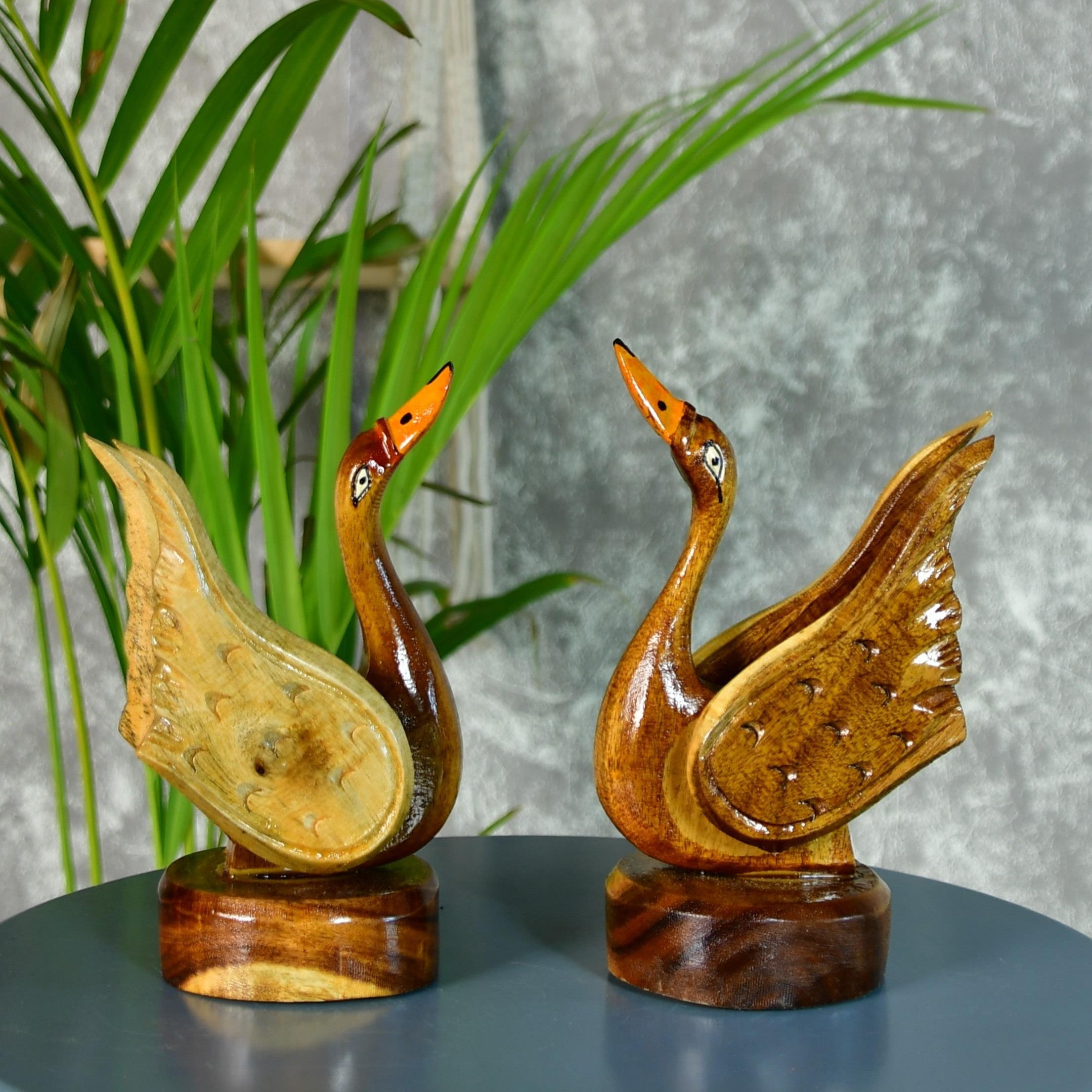 Sowpeace Pair of Wooden handcarved swan