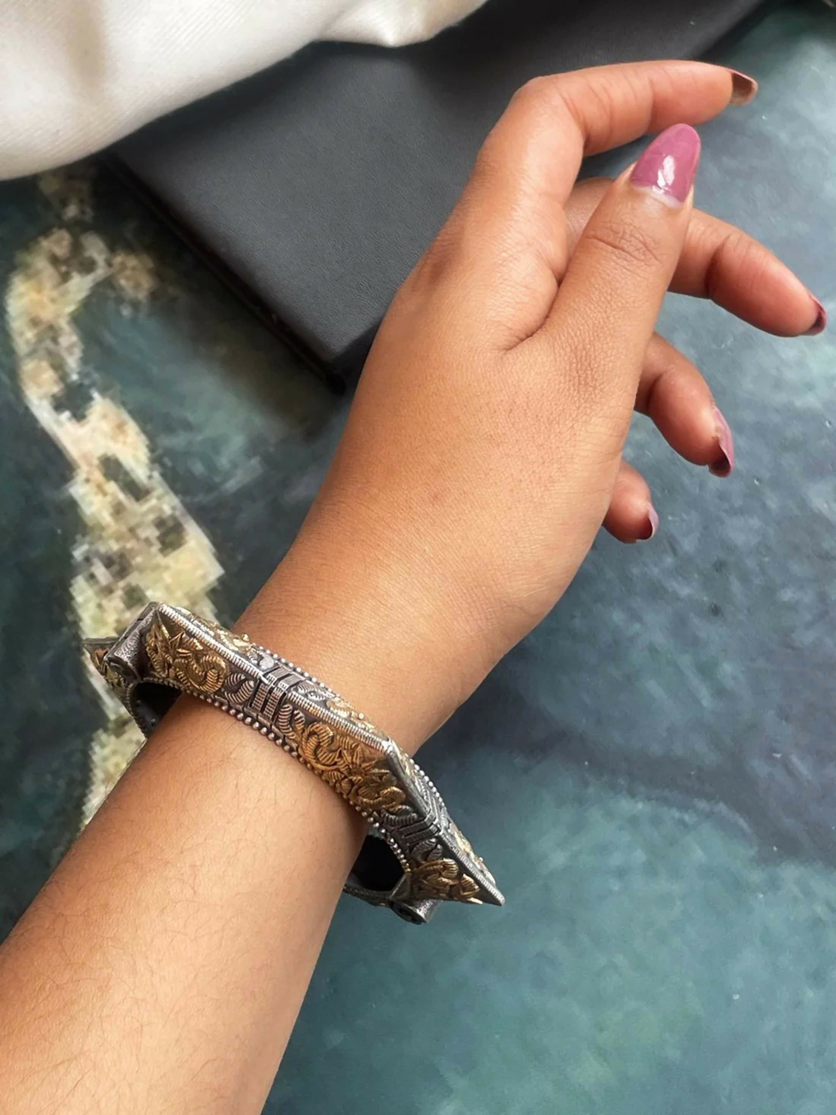 Joban Fashion Silver Brass Dual Tone Ethnic Antique Look Openable Kada