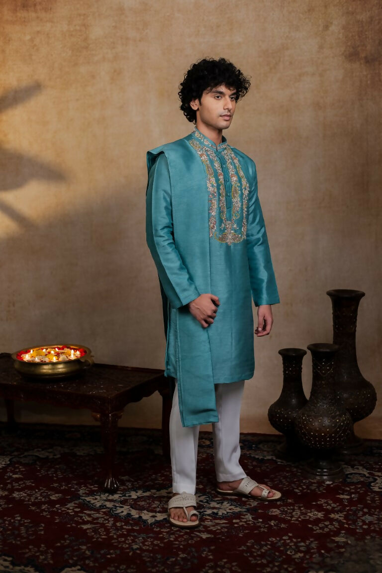 Falling Raw Silk Green Paisley Zari Kurta Set By Hilo Design