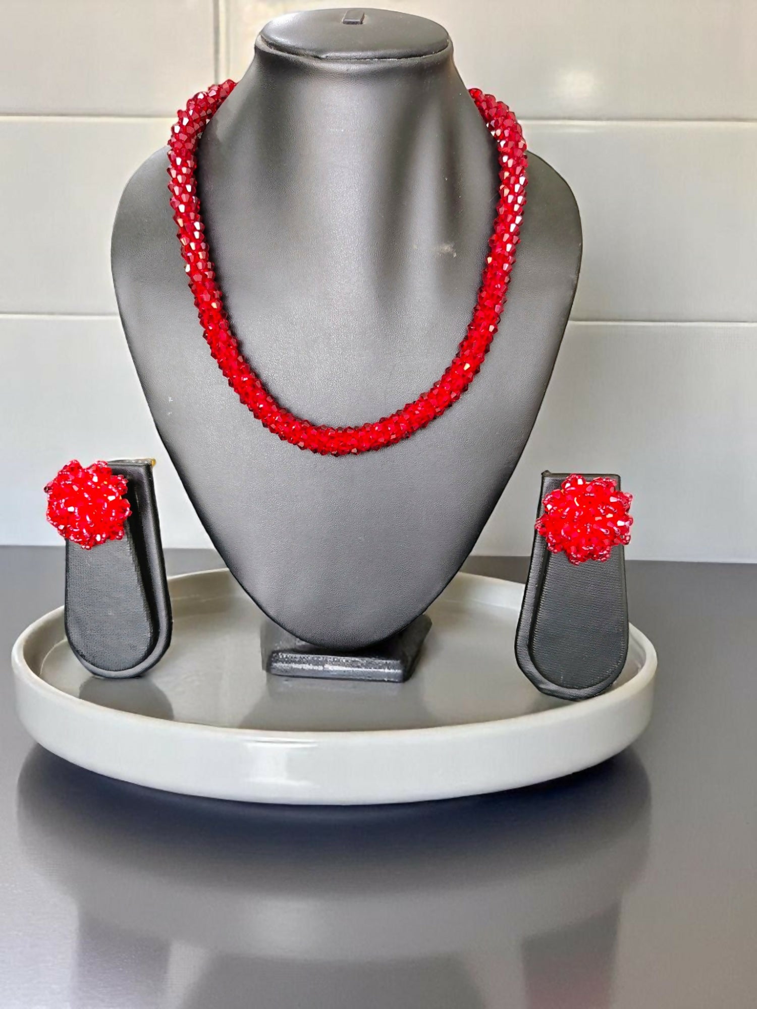 Inhanns Noor-E-Jalwa – Handmade Crystal Bead Necklace / Necklace With Earrings -Adjustable - Maroon - Distacart