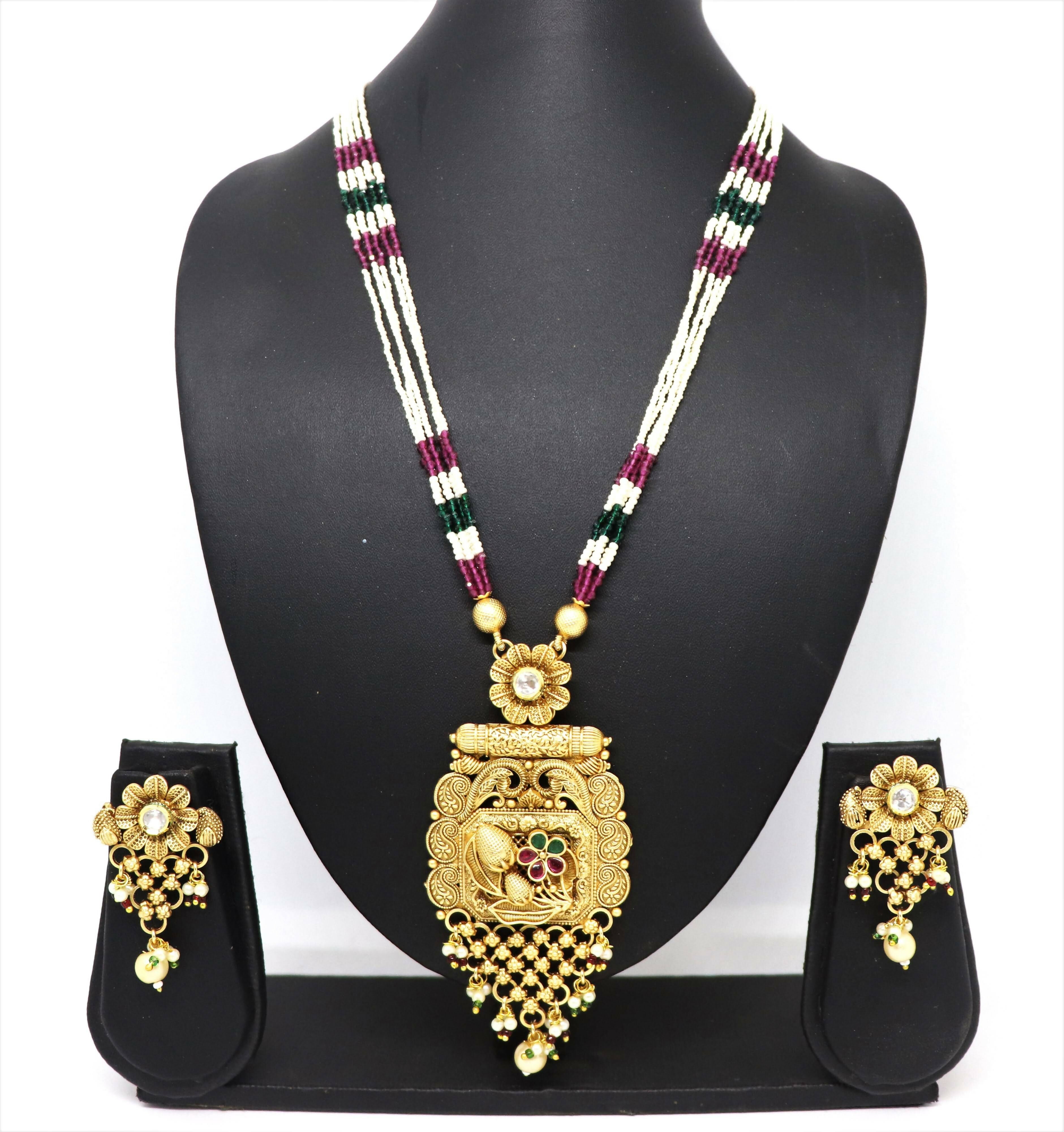 Joban Fashion White & Maroon & Green With Rajwadi Polish Necklace Set