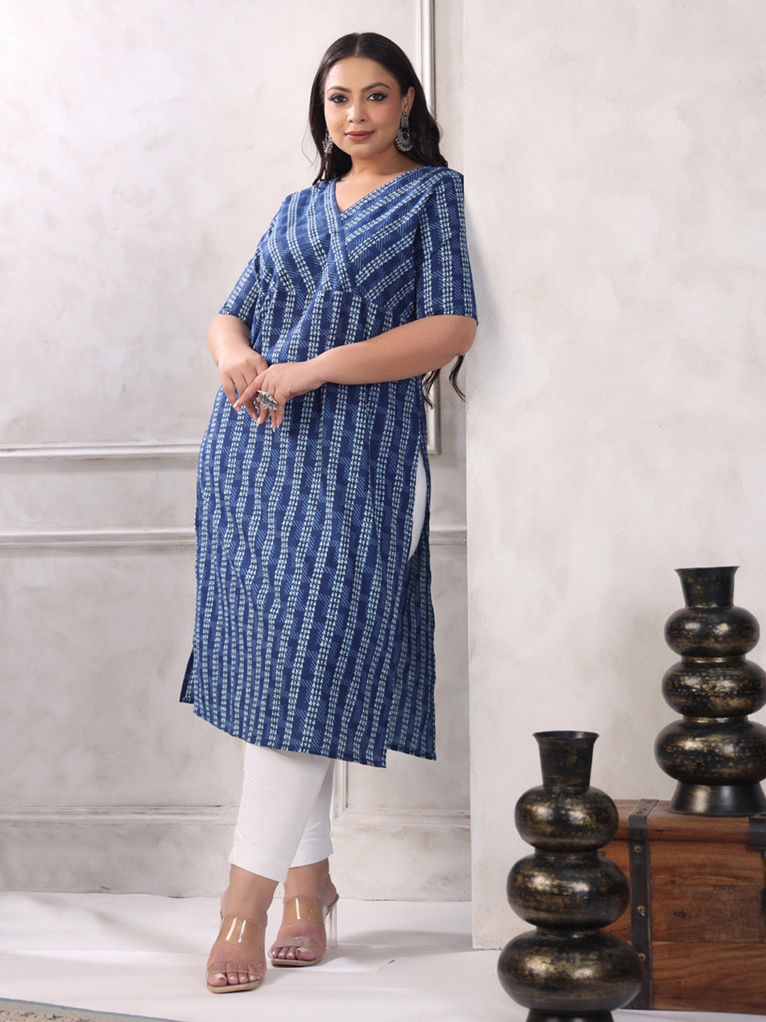 Janasya Dark Cotton Geometric Straight Kurta
