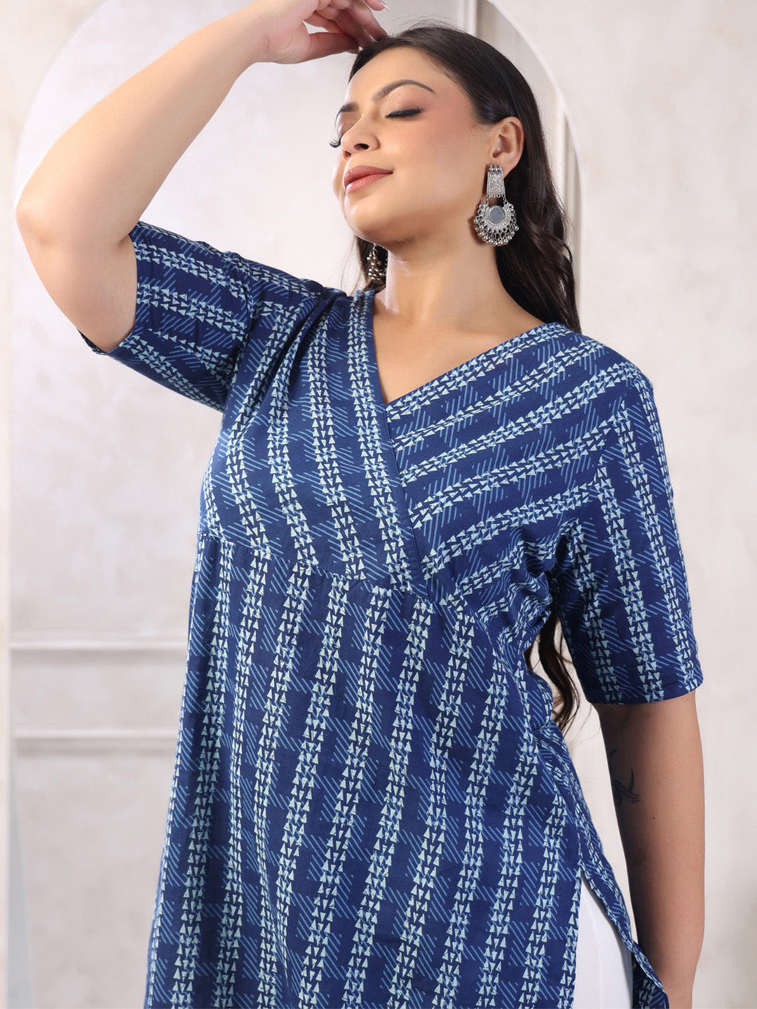 Janasya Dark Cotton Geometric Straight Kurta