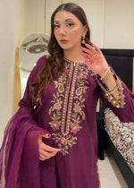 Thumbnail for Teeya Creation Womens Trendy Stylish Embroidery Thread Work Kurta Set - Dista