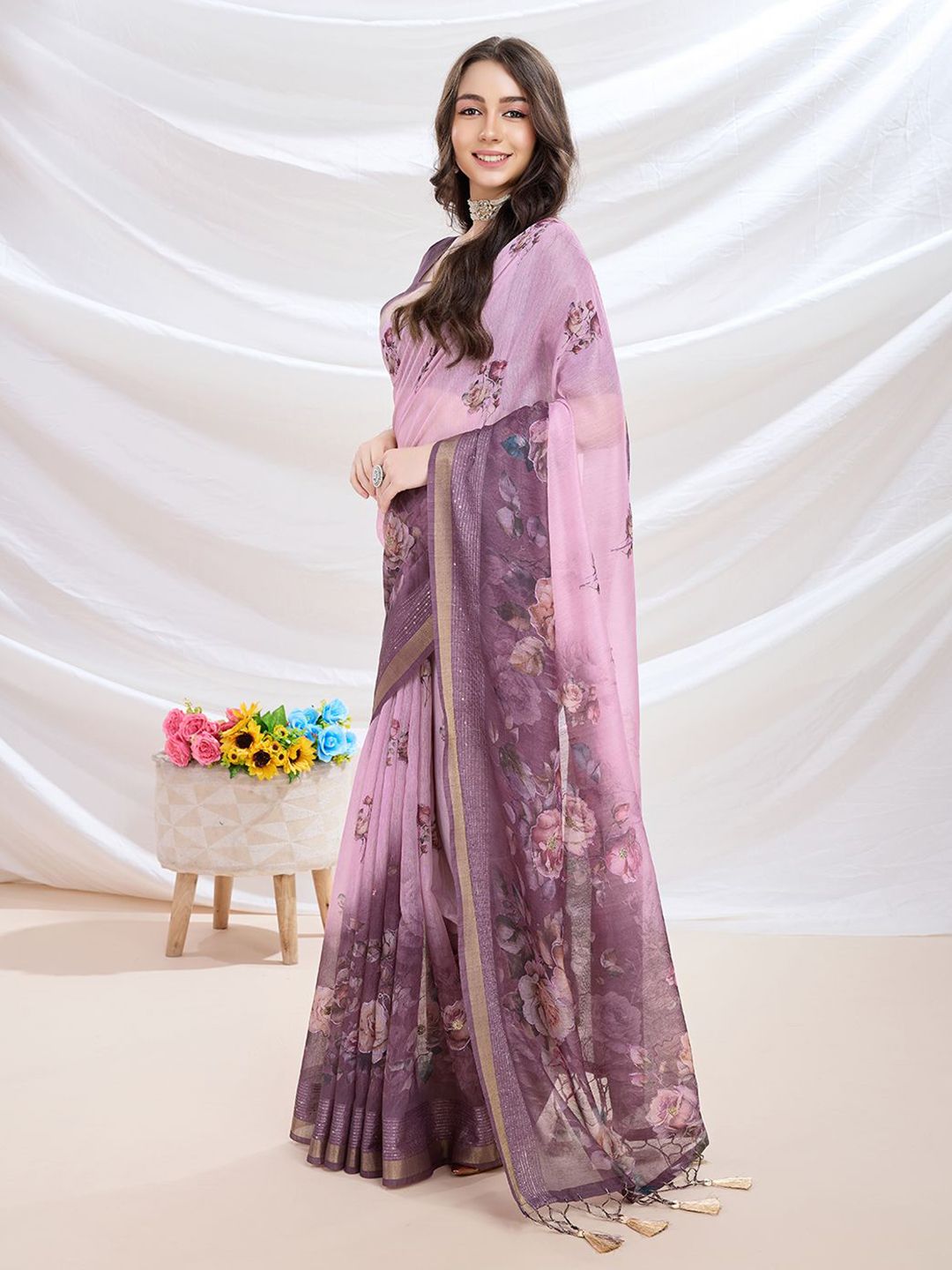 Mitera Floral Printed Zari Saree - Distacart