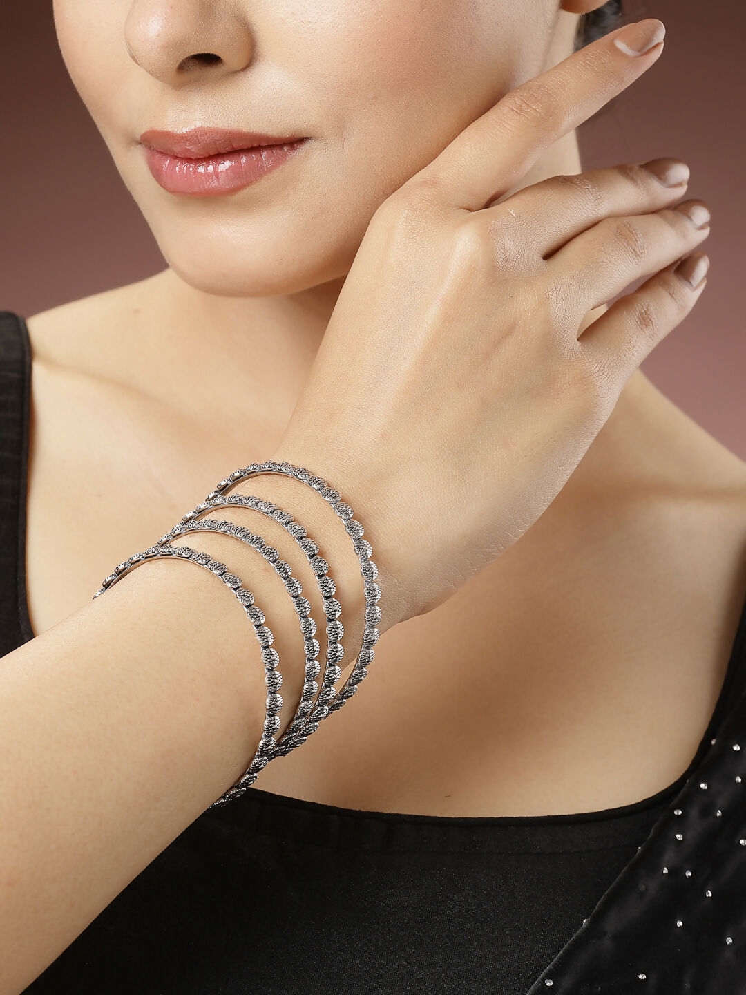 NVR Women's Set of 4 Silver-Toned German Silver Oxidised Bangles - Distacart