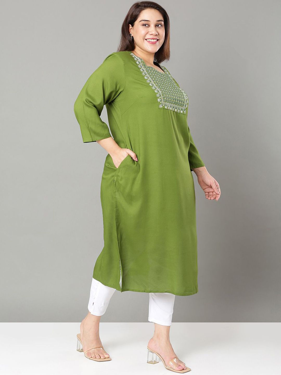 Sztori Plus Size Floral Yoke Design Mirror Work Straight Kurta