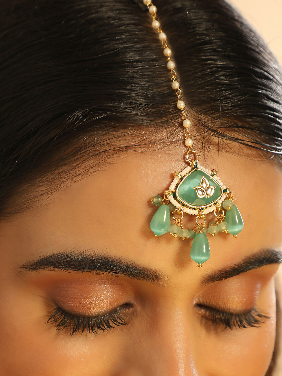Nuyug 22K Gold Plated Lush Green Maang Tikka & Earrings Set