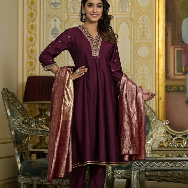 J4796WINE (1)-2000x2857 (1)