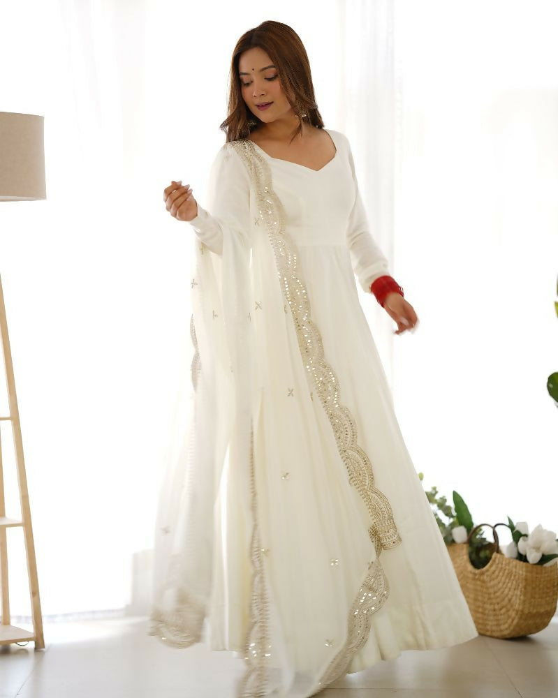 Joban Fashion Off White Kurta Set Chanderi Sequence Embroidery Work - Distacart