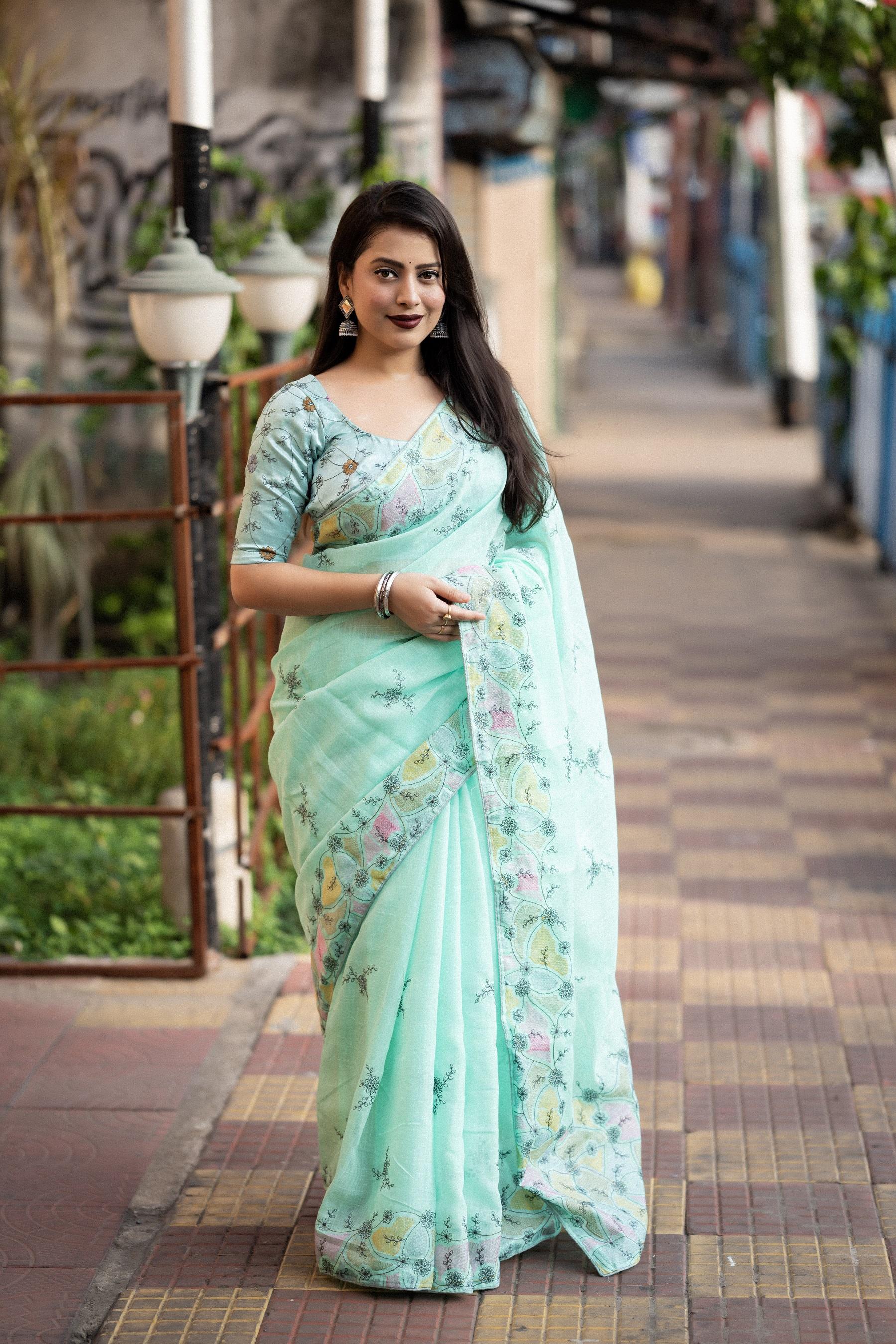 Seagreen Pure Linen Ethnic Motifs Saree with Unstitched Blouse - A2M