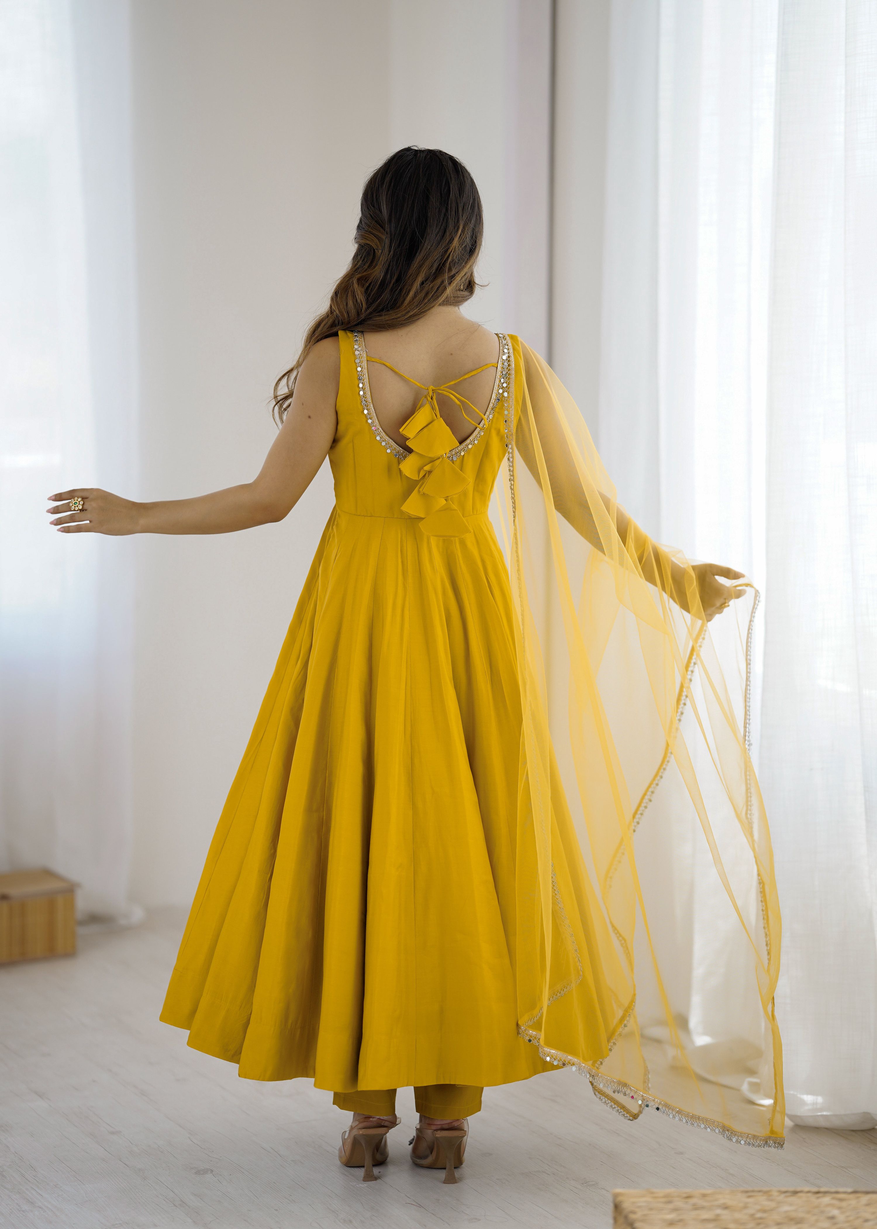 Lorenvalley Fashion Yellow Pure Romansilk Chanderi Fabric Yoke Fancy Lace Work Anarkali Kurta Pant With Dupatta Set