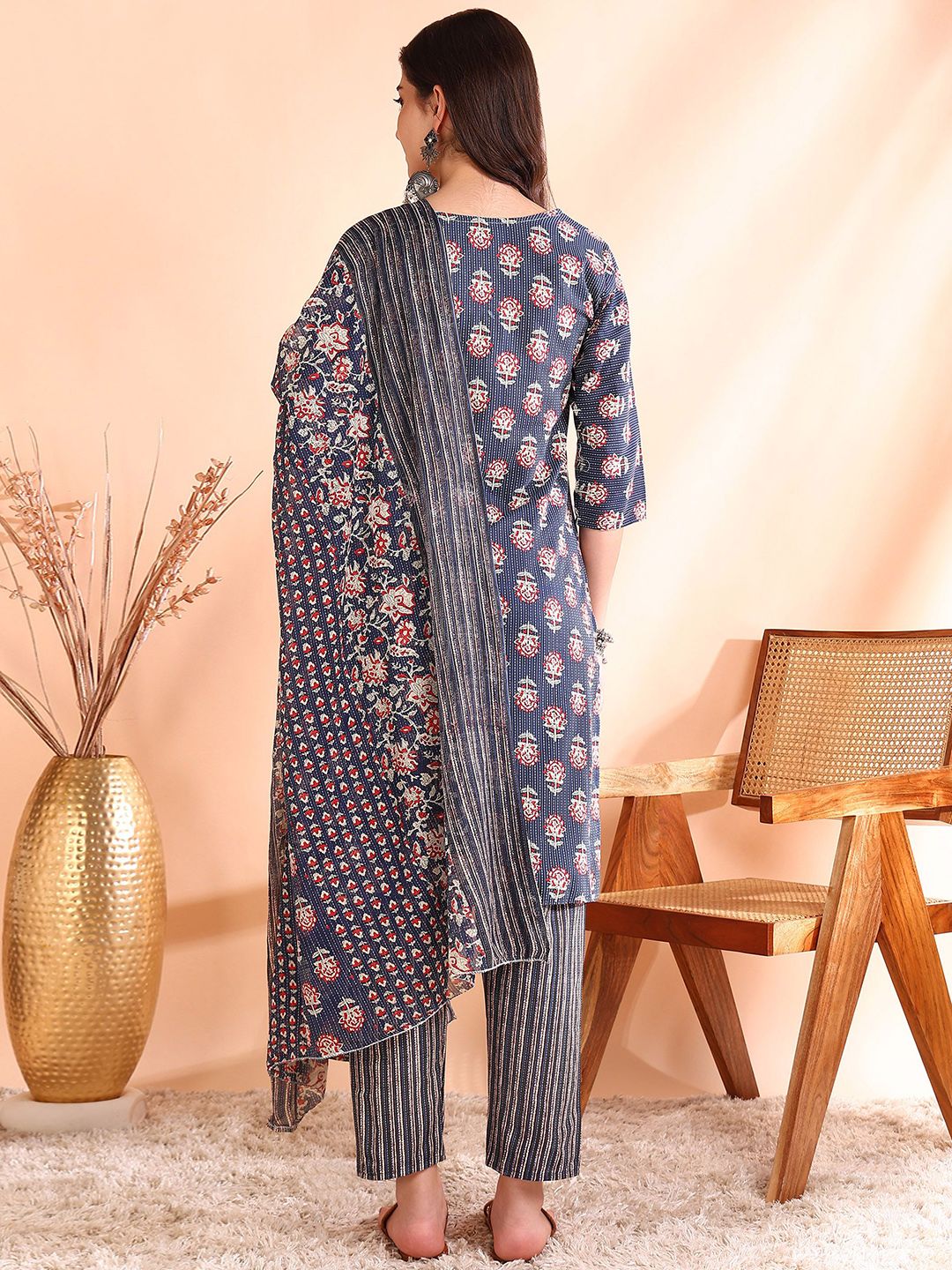 Ode by House of Pataudi Printed Thread Work Pure Cotton Kurta With Trousers & Dupatta - Distacart
