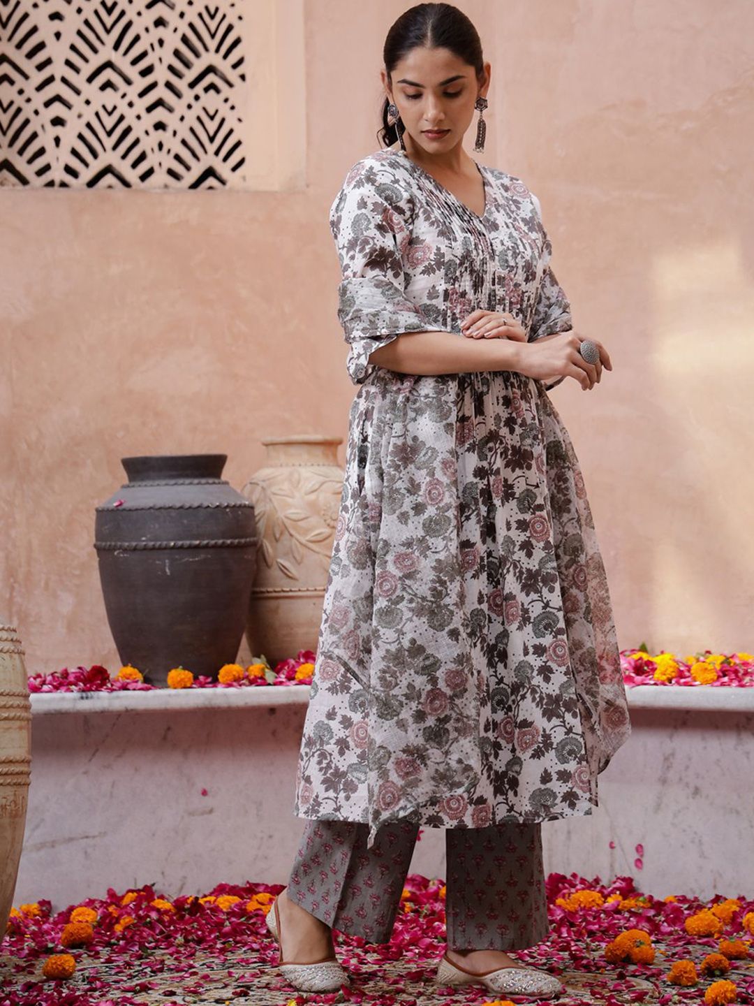 Sangria Off White Floral Printed Pure Cotton Kurta & Trouser With Dupatta