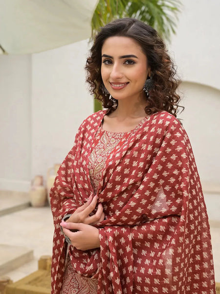 Yufta Yufta Embroidered Printed Maroon Cotton Kurta Set With Dupatta Set