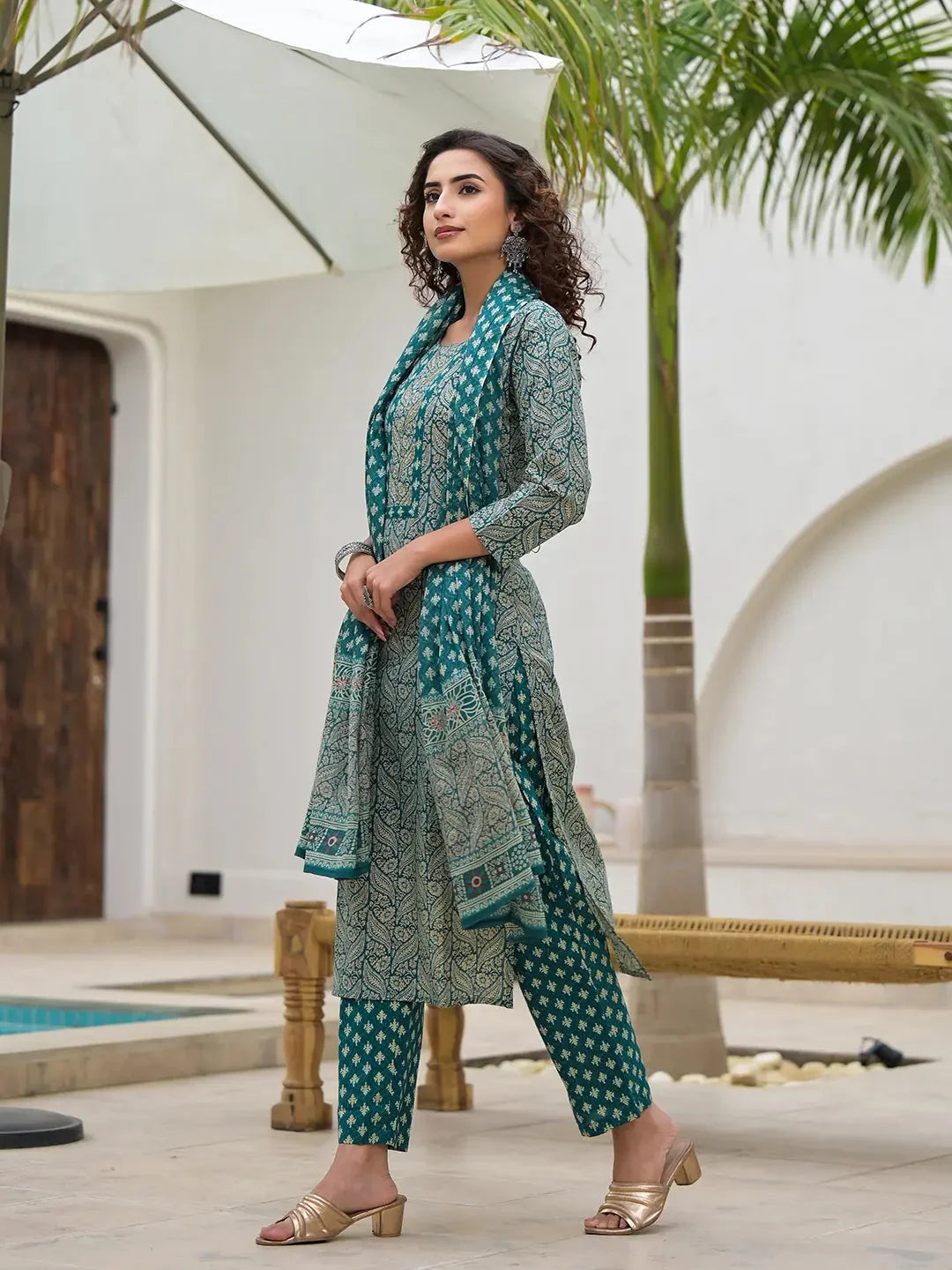 Yufta Yufta Embroidered Printed Teal Green Cotton Kurta Set With Dupatta Set