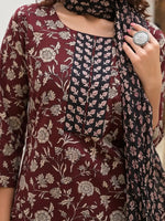 Thumbnail for Yufta Yufta Piping On Yoke Floral Print Maroon Cotton Kurta Set With Dupatta Set