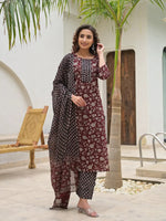 Thumbnail for Yufta Yufta Piping On Yoke Floral Print Maroon Cotton Kurta Set With Dupatta Set