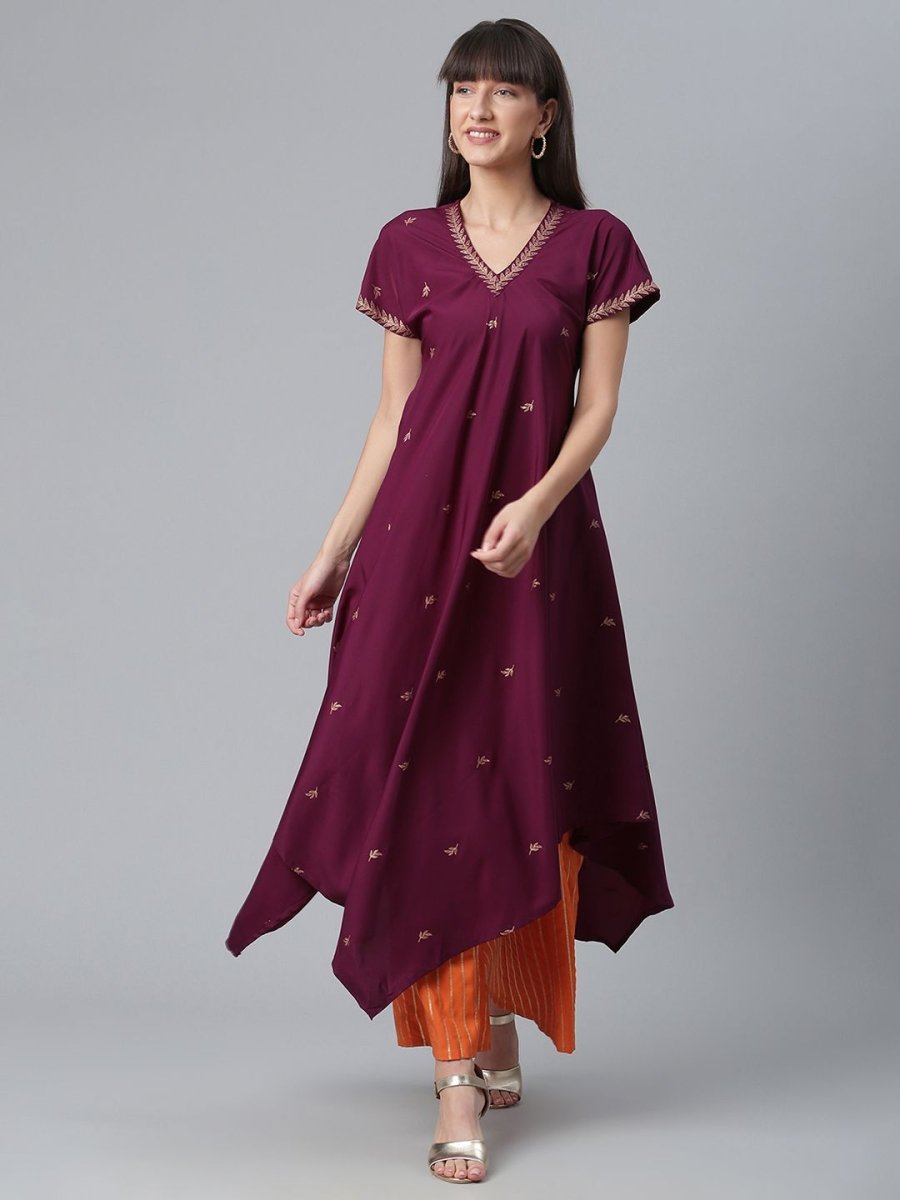 Ahalyaa Women Wine Crepe Glitter Print Kimono Style Kurta With Palazzo