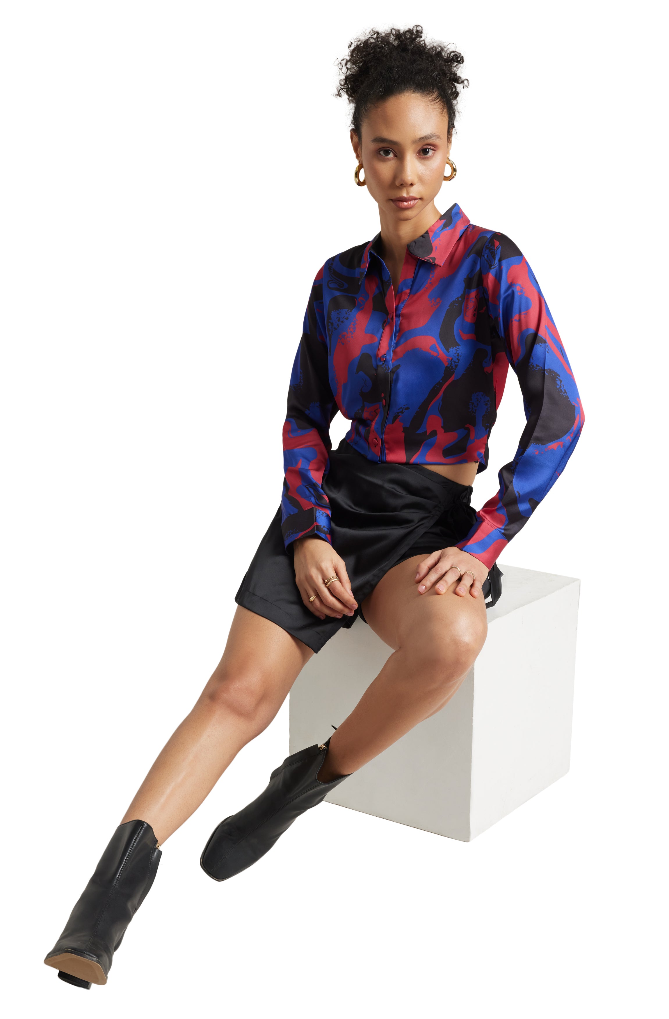 Zaccai Women's Blue Satin Abstract Top - Distacart