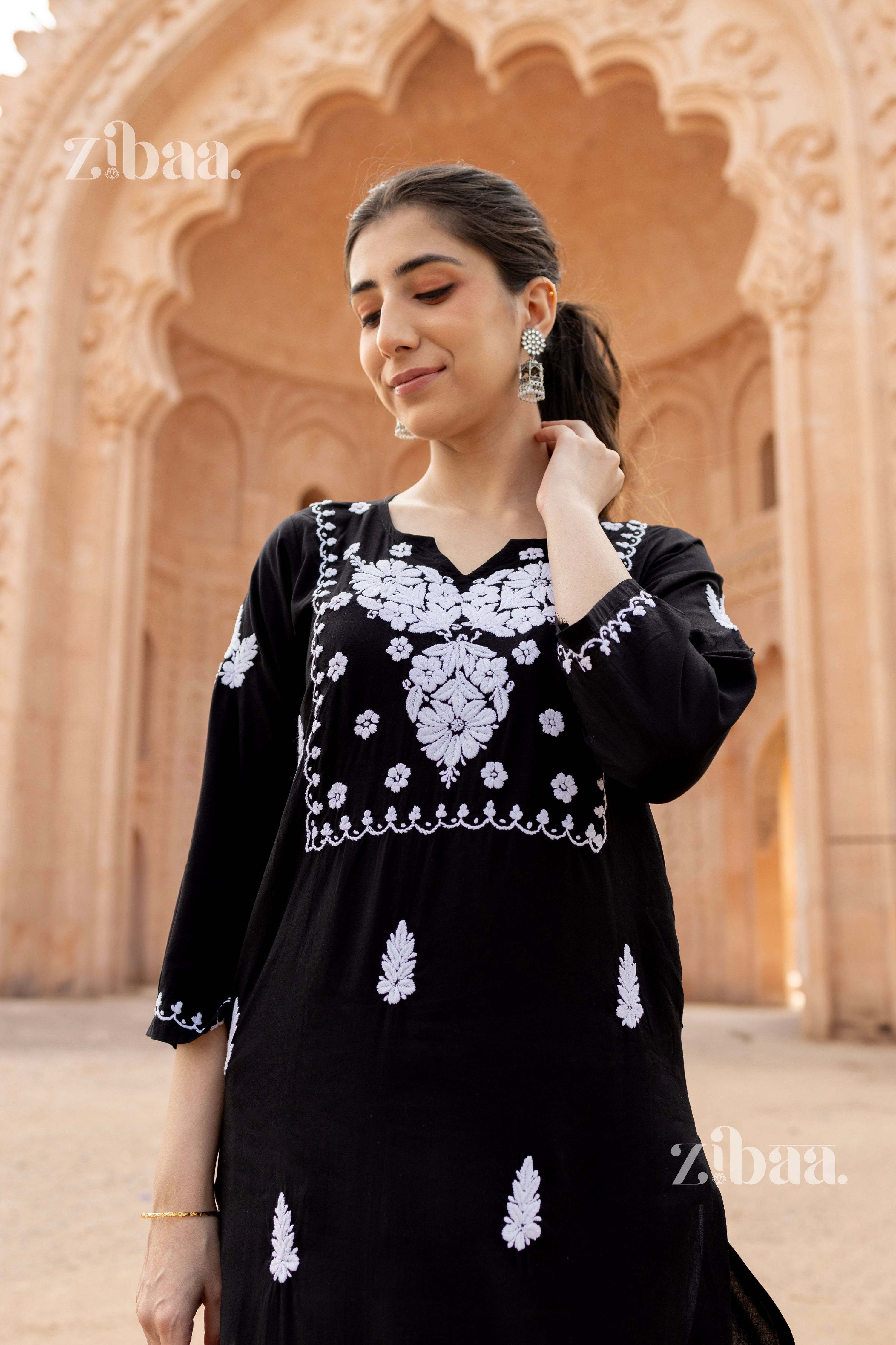 Zibaa Modal White & Black Chikankari Kurti