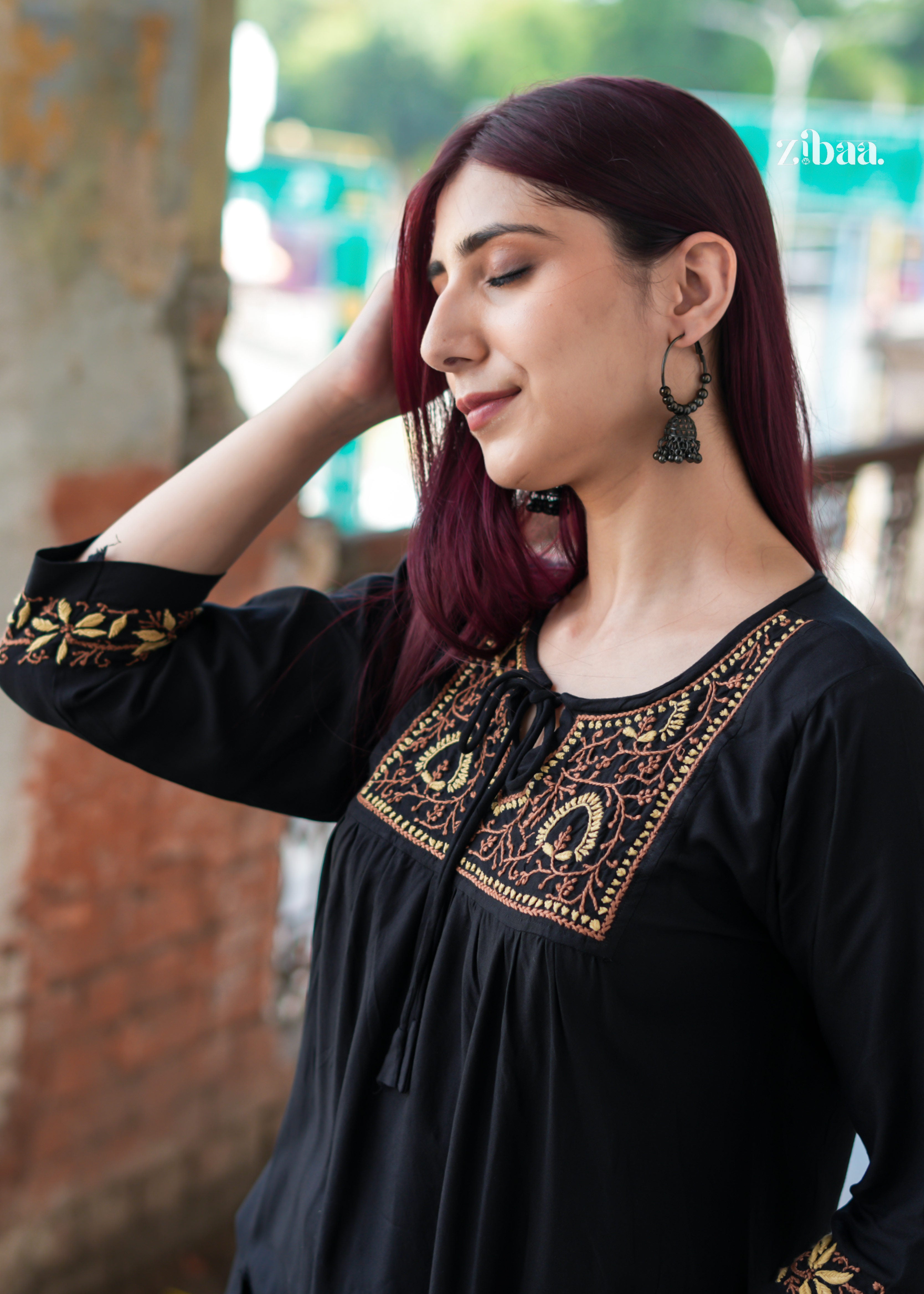 Zibaa Black & Gold Rayon Chikankari Kurta