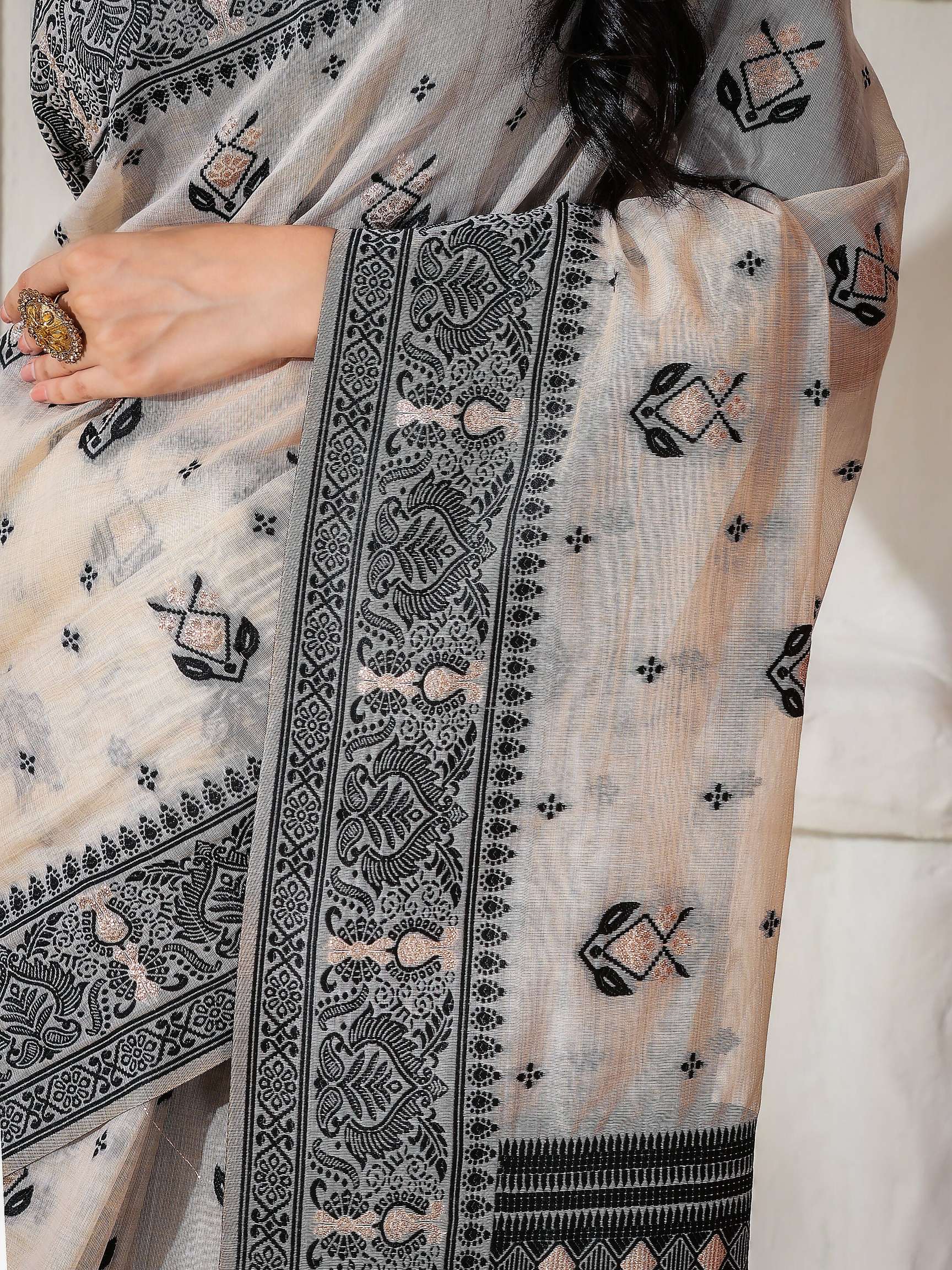 Astita Linen Cotton Black & Cream Saree