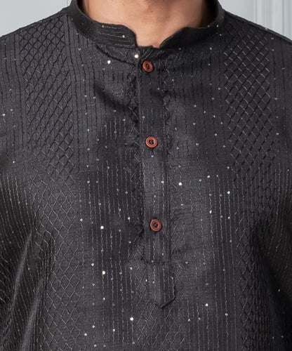 Zavaya Men Black Embroidery Silk Kurta - Dista