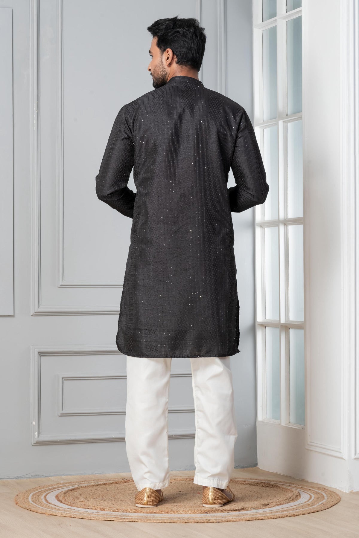 Zavaya Men Black Embroidery Silk Kurta - Dista
