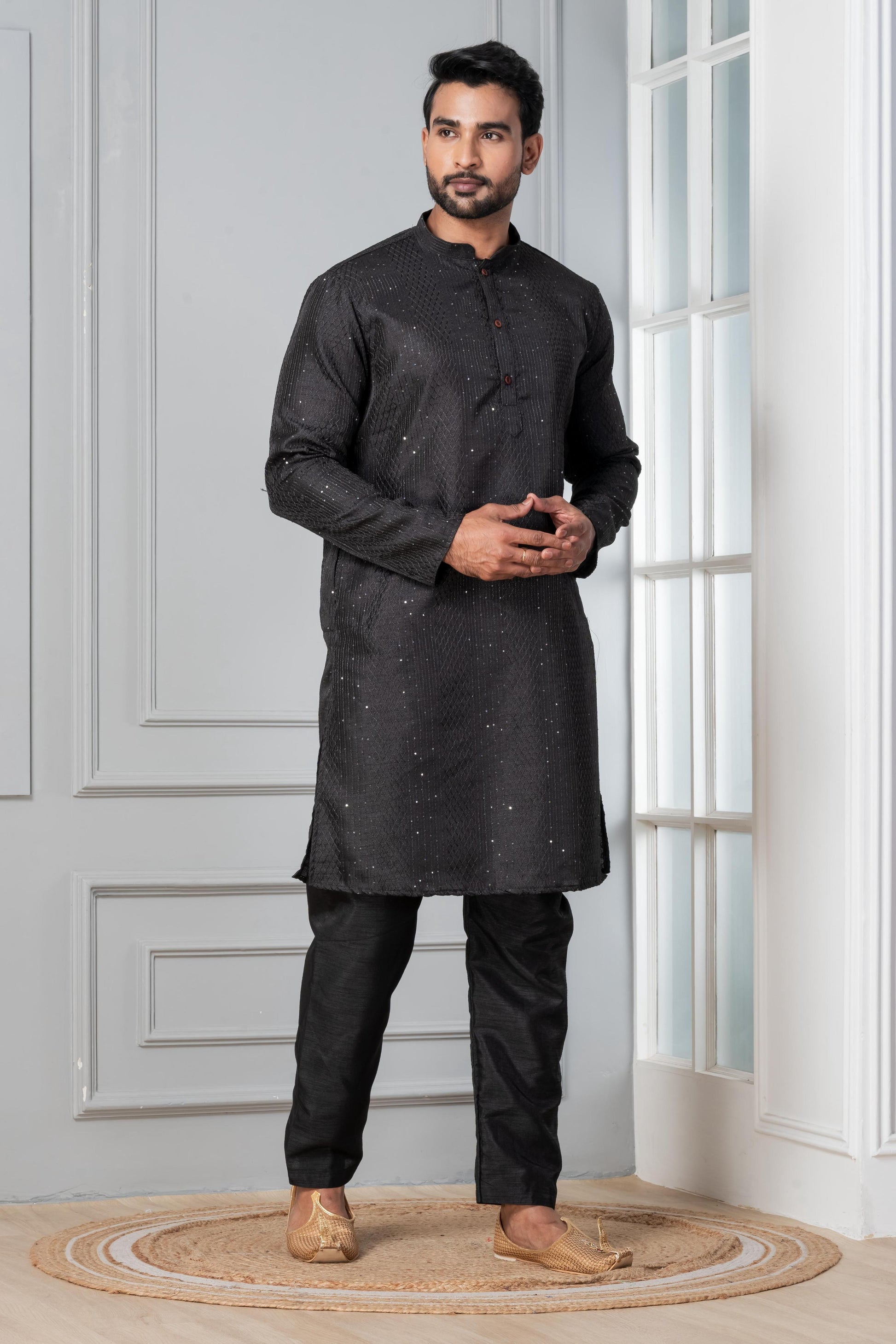 Zavaya Men Black Embroidery Silk Kurta Pyjama Set - Dista