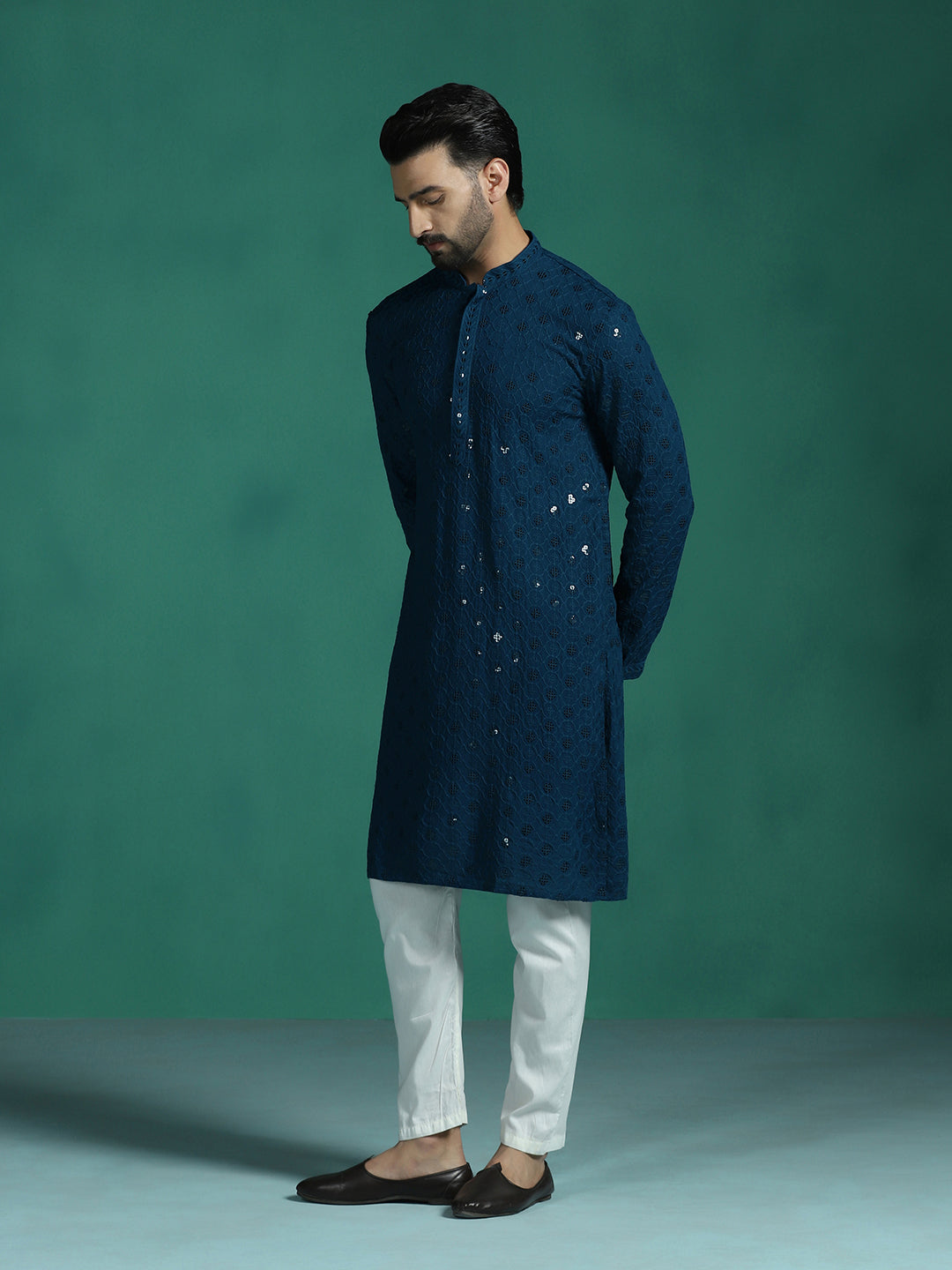Zavaya Men Blue Embroidery Cotton Blend Kurta