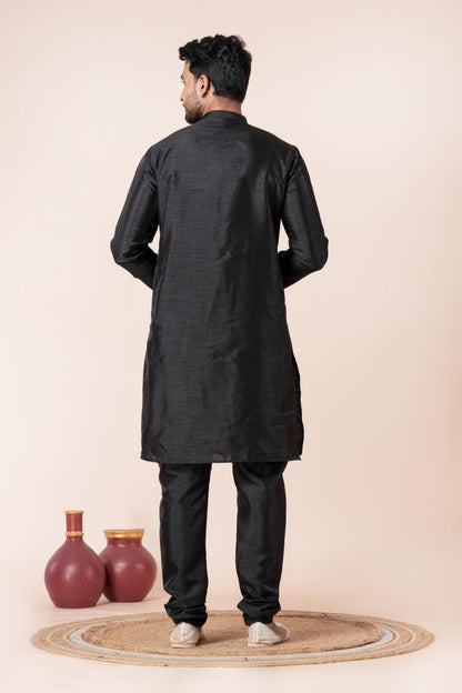 Zavaya Men Black Solid Banarasi Silk Kurta - Dista
