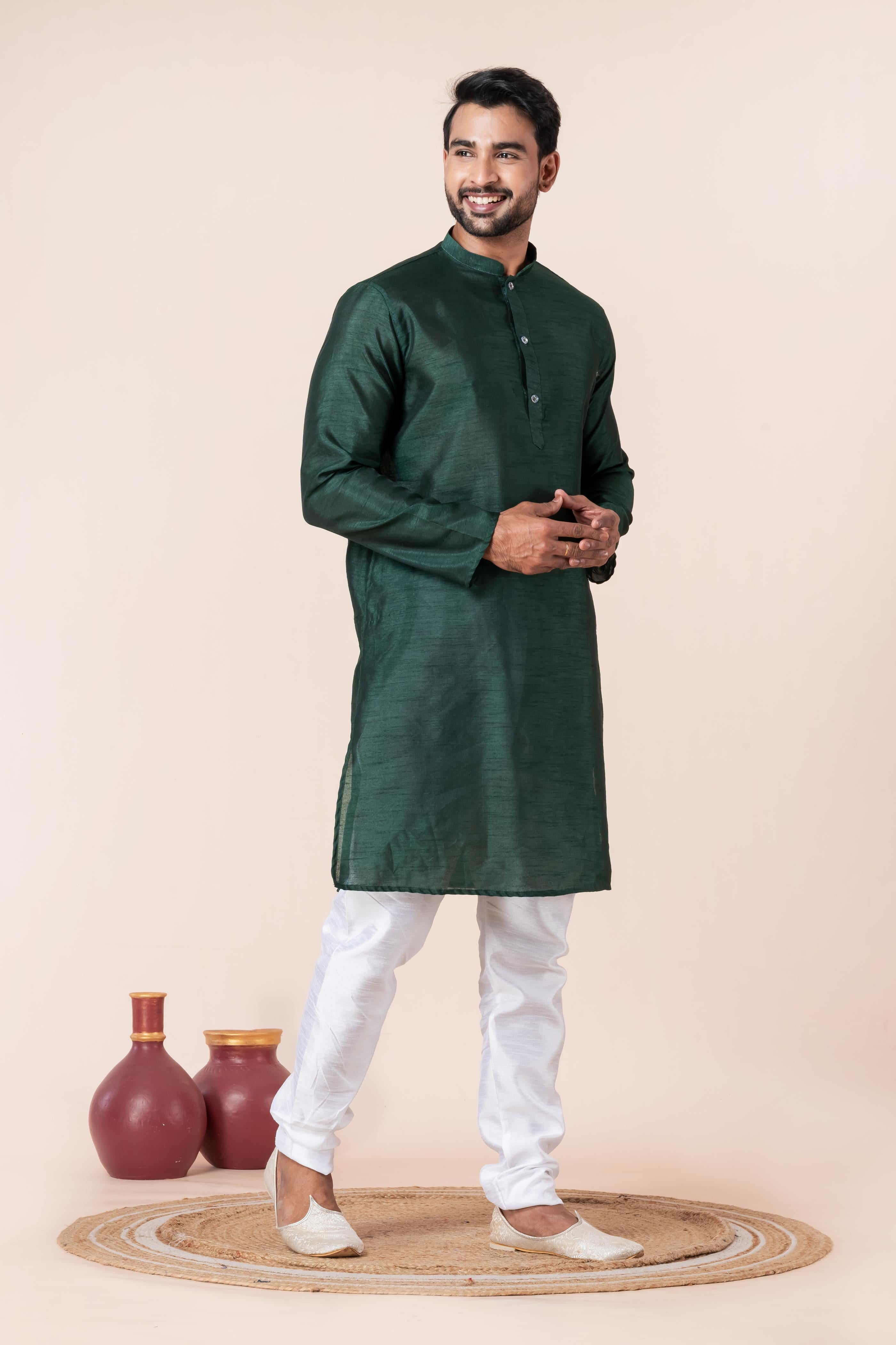 Zavaya Men Dark Green Solid Banarasi Silk Kurta