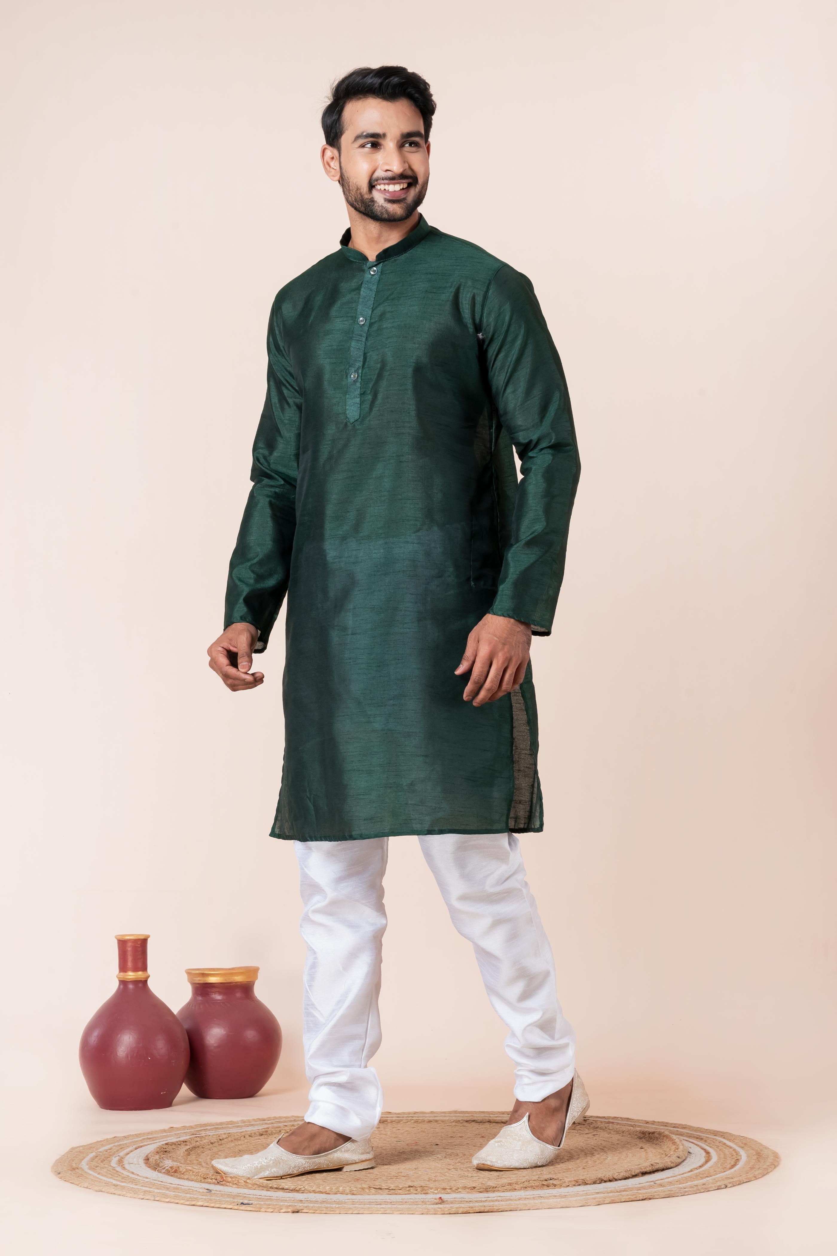 Zavaya Men Dark Green Solid Banarasi Silk Kurta