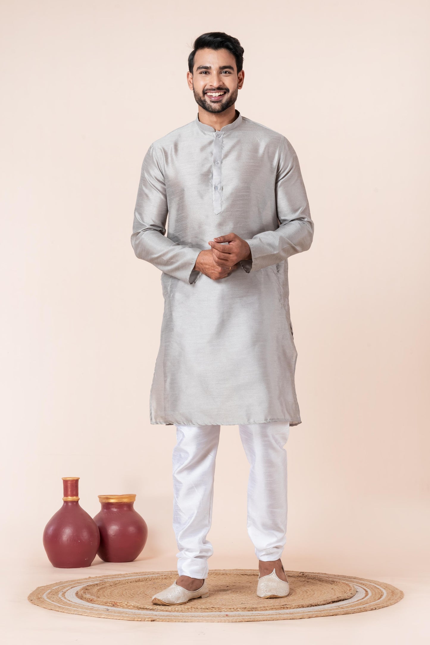 Zavaya Men Grey Solid Banarasi Silk Kurta - Dista