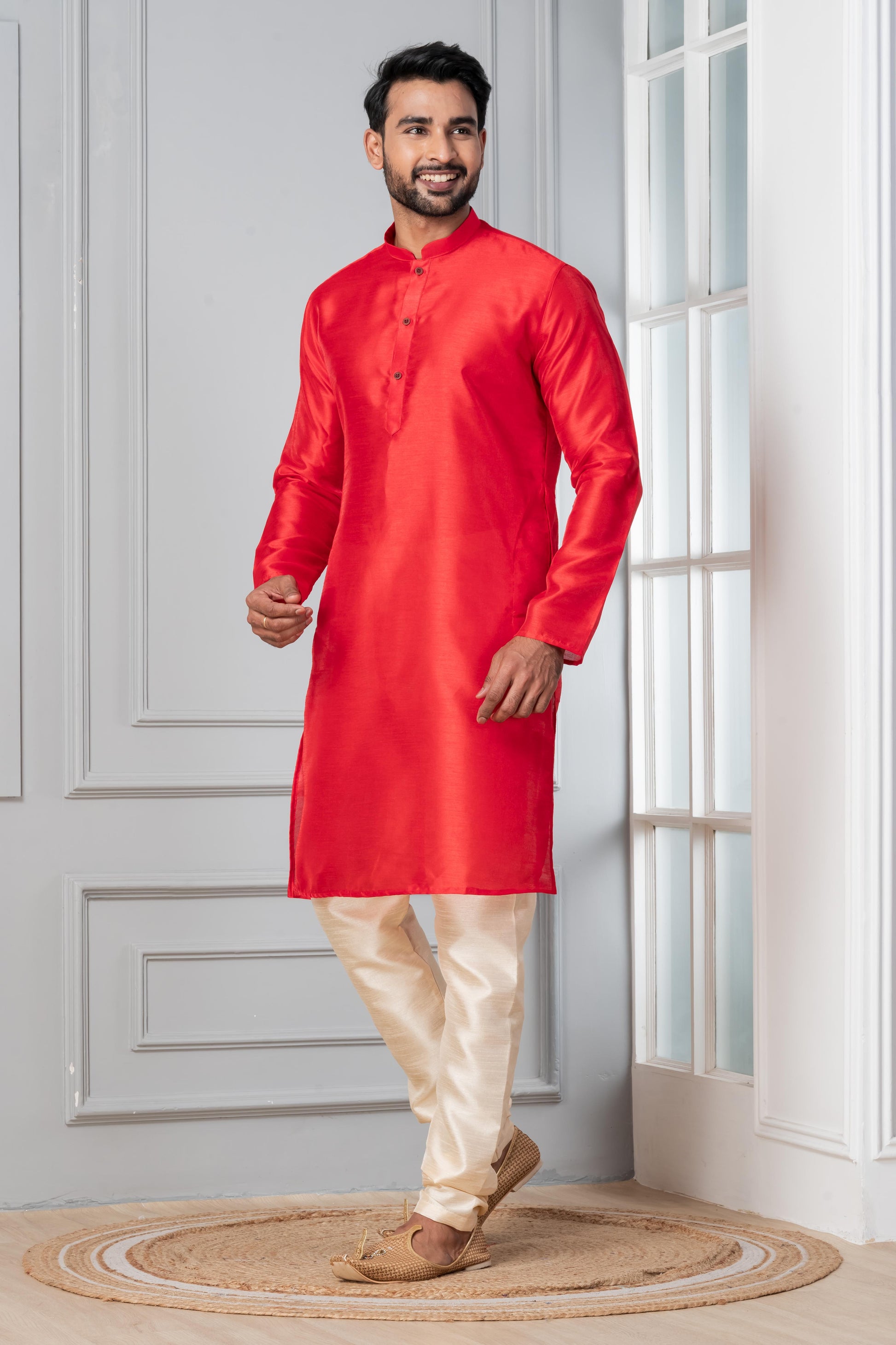 Zavaya Men Red Solid Banarasi Silk Kurta - Dista