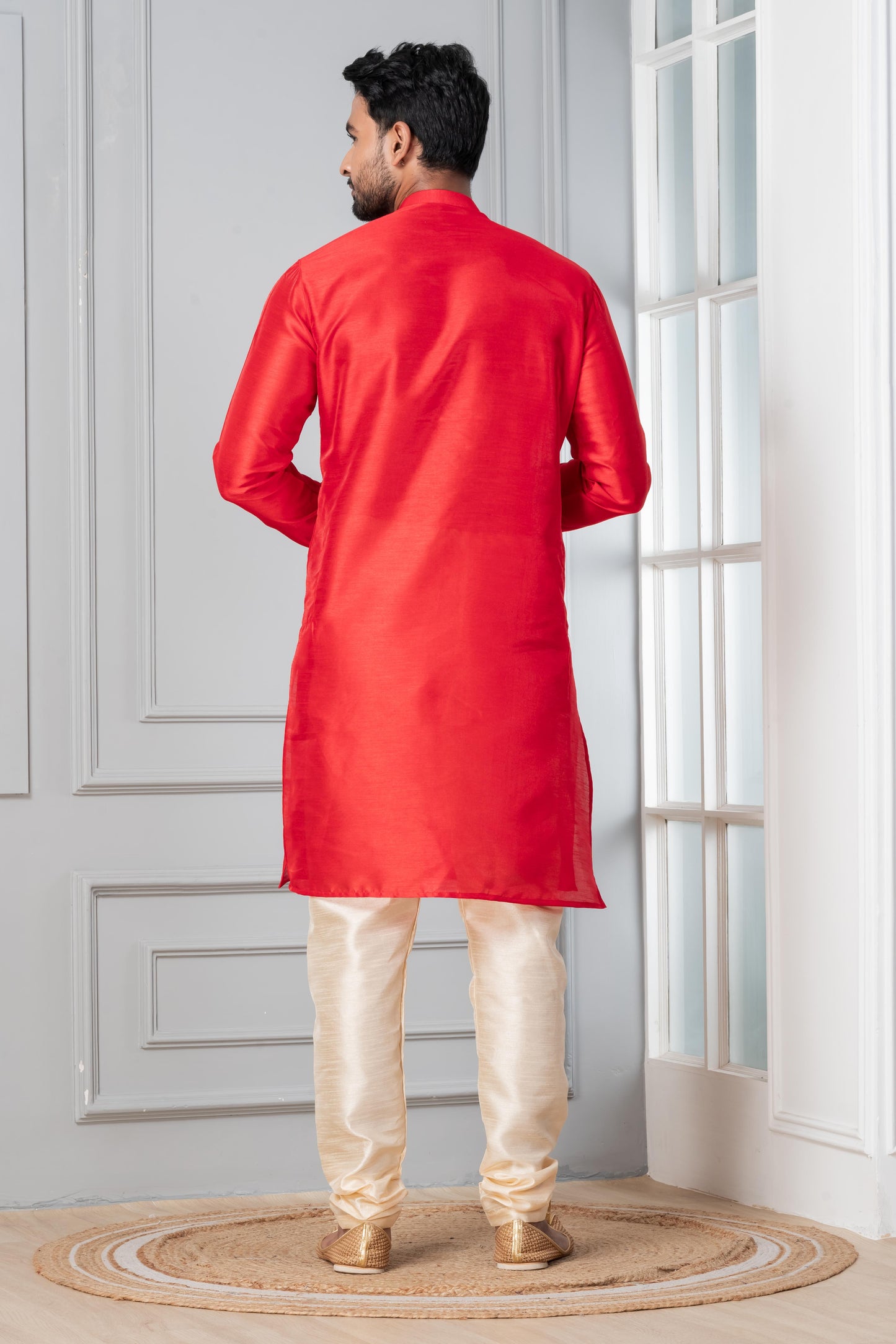 Zavaya Men Red Solid Banarasi Silk Kurta - Dista