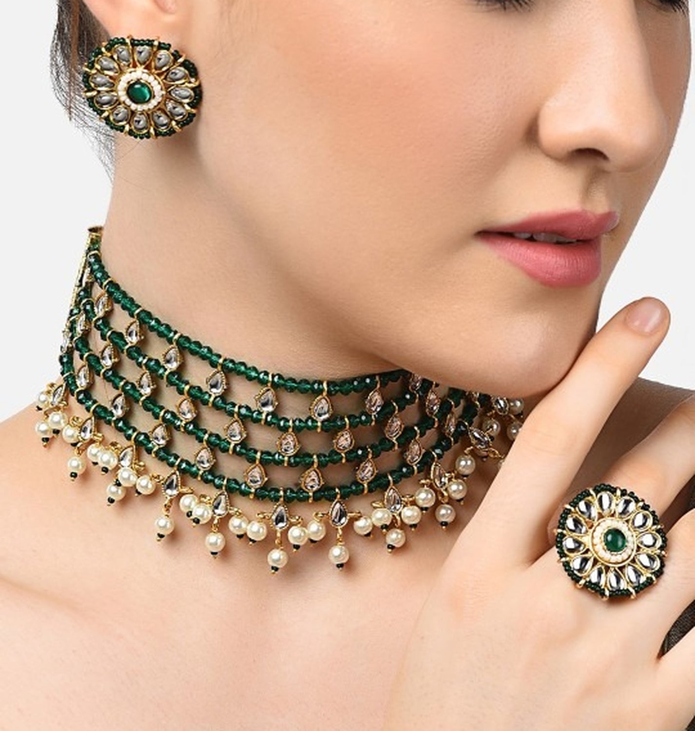 Jewel City Indian Gold-Plated & Green Alloy Gold-Plated Kundan-Studded & Beaded Jewellery Set