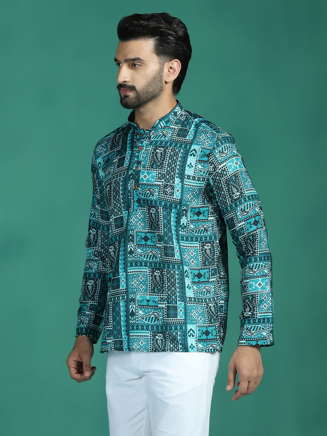 Zavaya Green Geometric Ethnic Print Rayon Short Kurta for Men - Dista