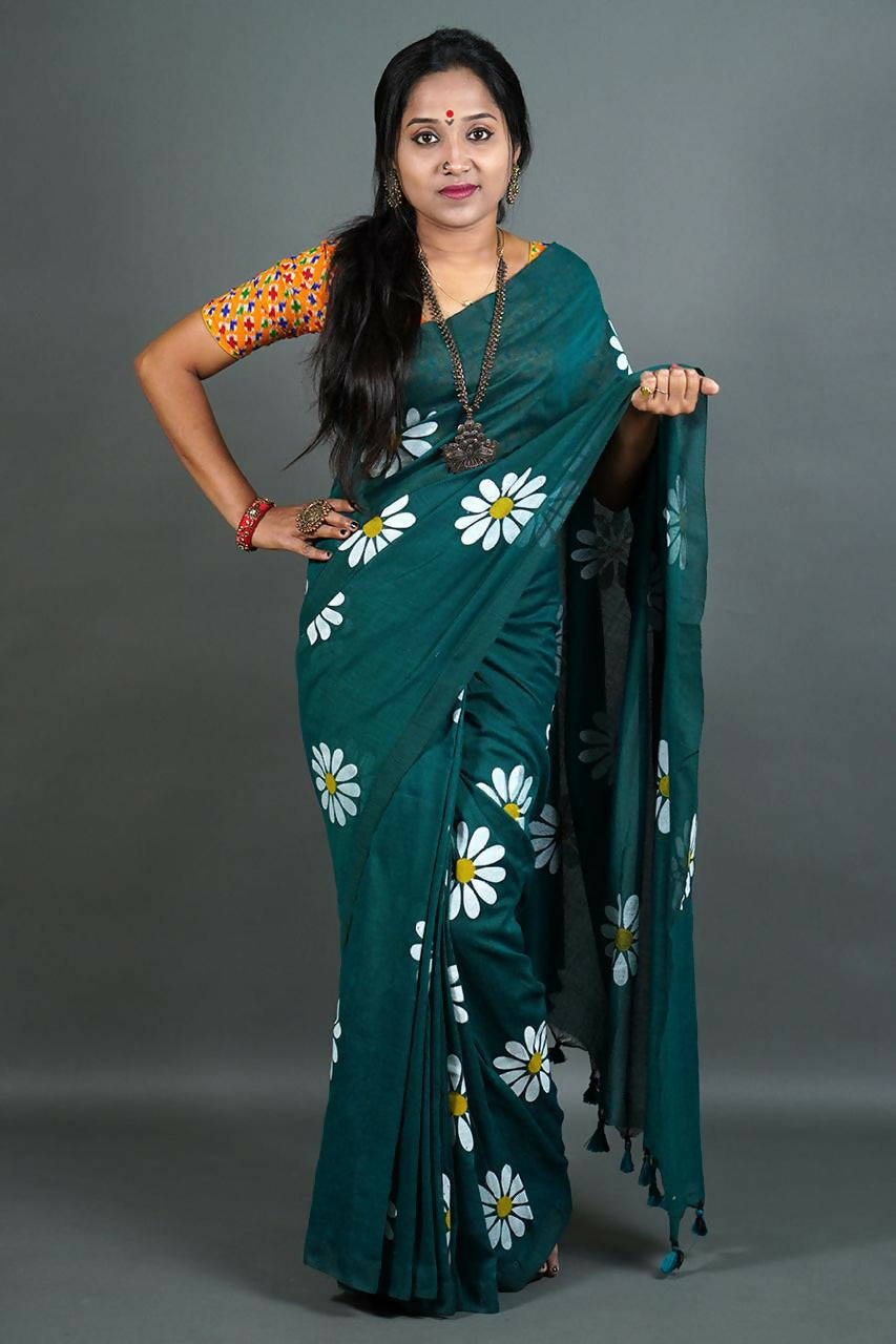 Exclusive Collection Green Pure Cotton Saree With Sunflower Design