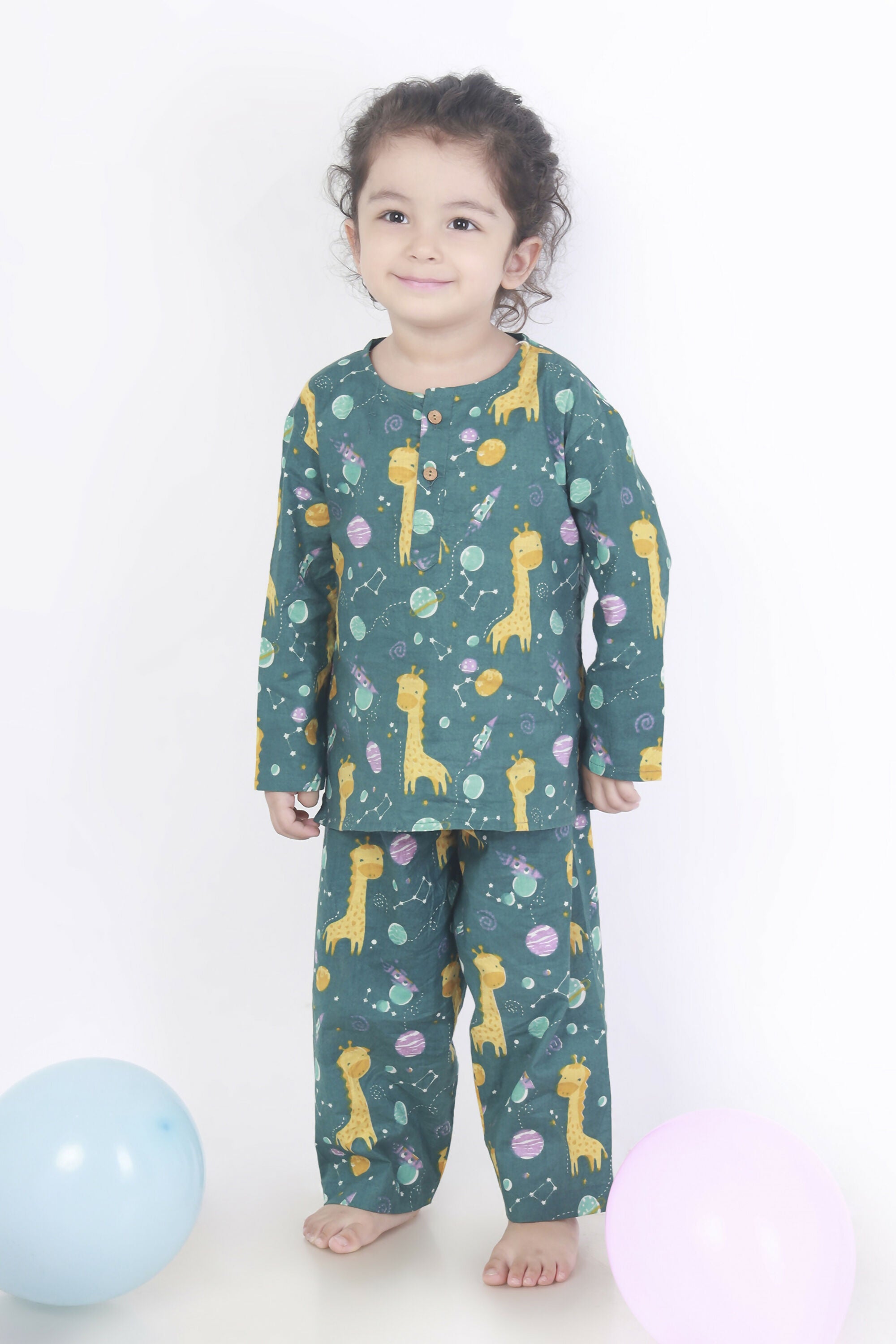 Breathables Green Giraffe Print Cotton Nightsuit Set For Kids - Dista